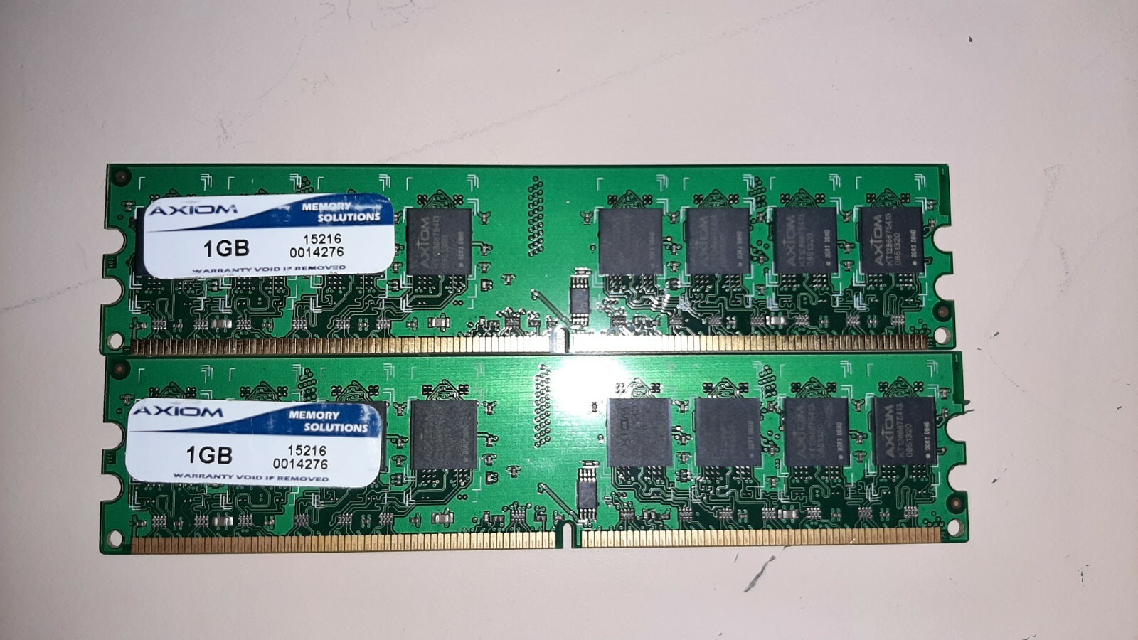 AXIOM 2GB SET 2 X 1GB PC2-5300 DDR2 240 Pin DIMM 15216 0014276