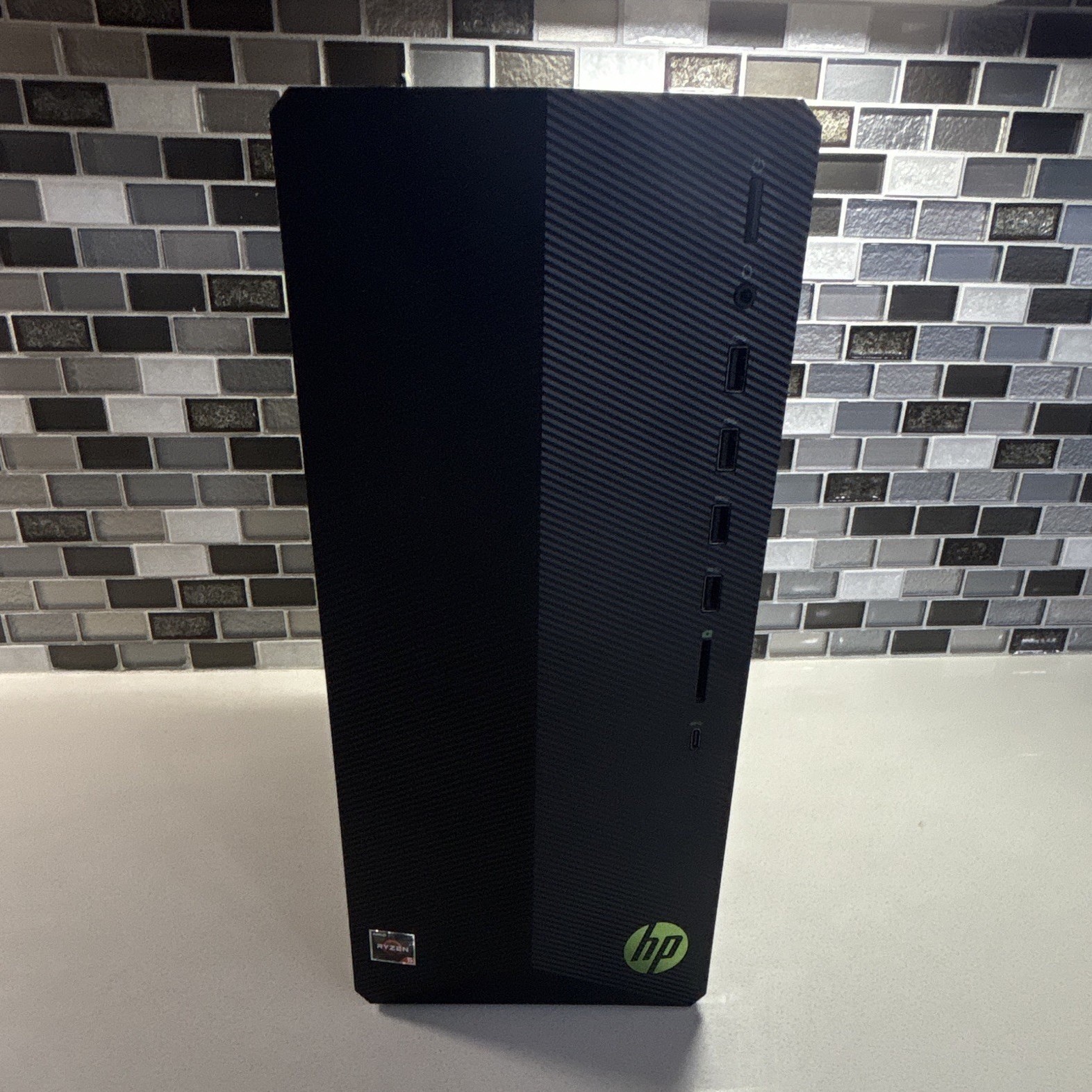 HP Pavillion Desktop AMD Ryzen Black Desktop PC for gaming