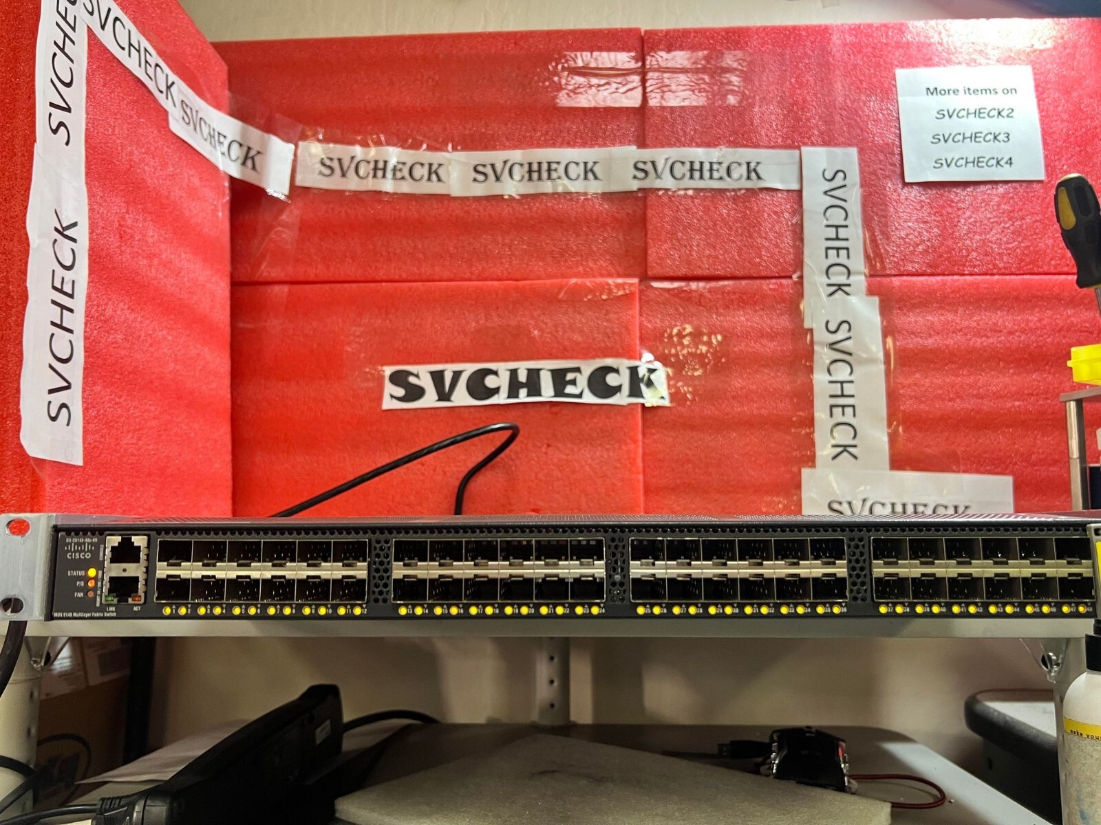 Cisco MDS 9148 Multilayer Fabric Switch DS-C9148-48P-K9 V02 2x DS-C48-300AC PSU
