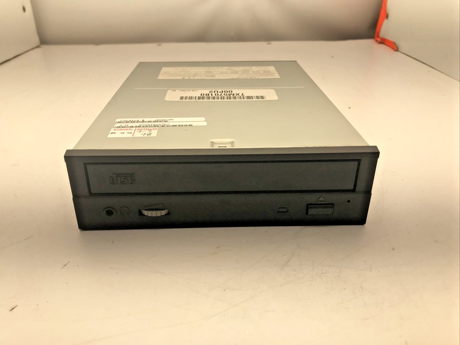 TOSHIBA XM-5701B CD-ROM Drive 591694-B0 5.25" 50 PIN SCSI