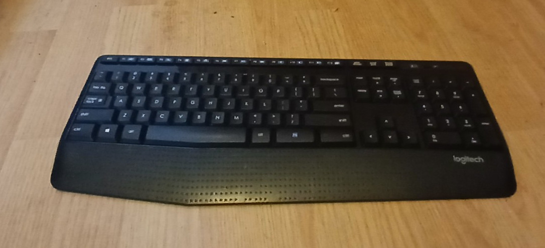 Logitech K345 Wireless Full Sized Keyboard with Palm Rest Black