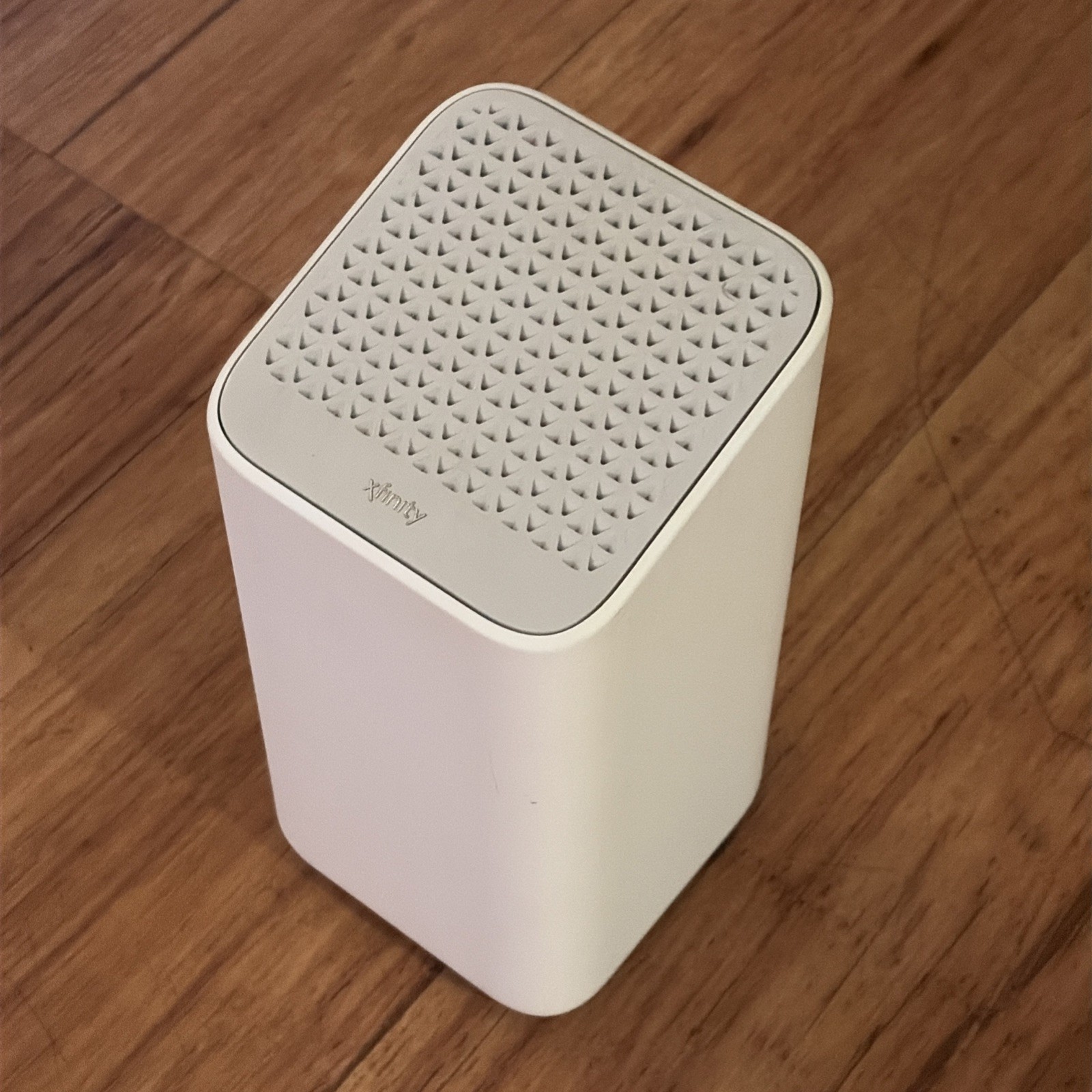 Xfinity XFi Gateway Router XB7-T Untested Triband Wifi CGM4981COM No Power Cord