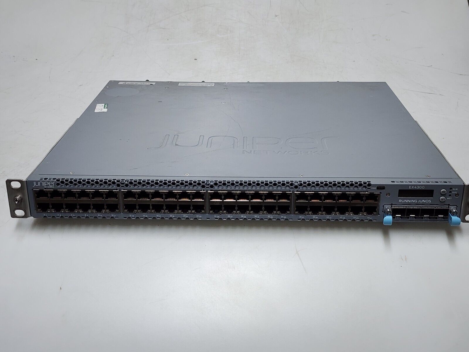 Juniper EX4300-48P Ethernet Manageable 48 Ports Layer 3 Switch USED