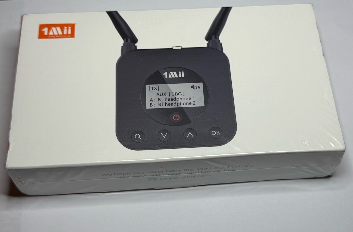 1Mii B06TX+ Long Range Bluetooth 5.2 Transmitter for TV/PC/Projector to 2 Wirele