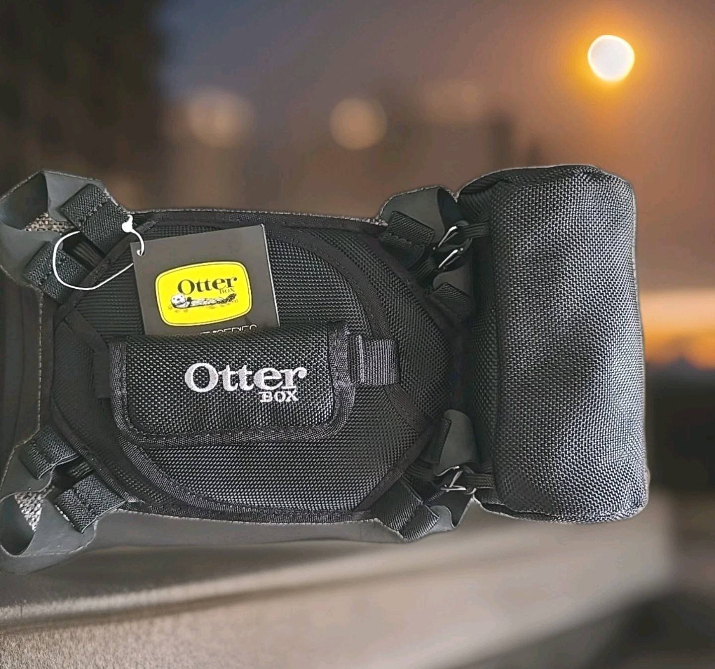 Otter Box Utility Series Latch II Carrying Case for 10'' Tablets w/ Acc. Bag