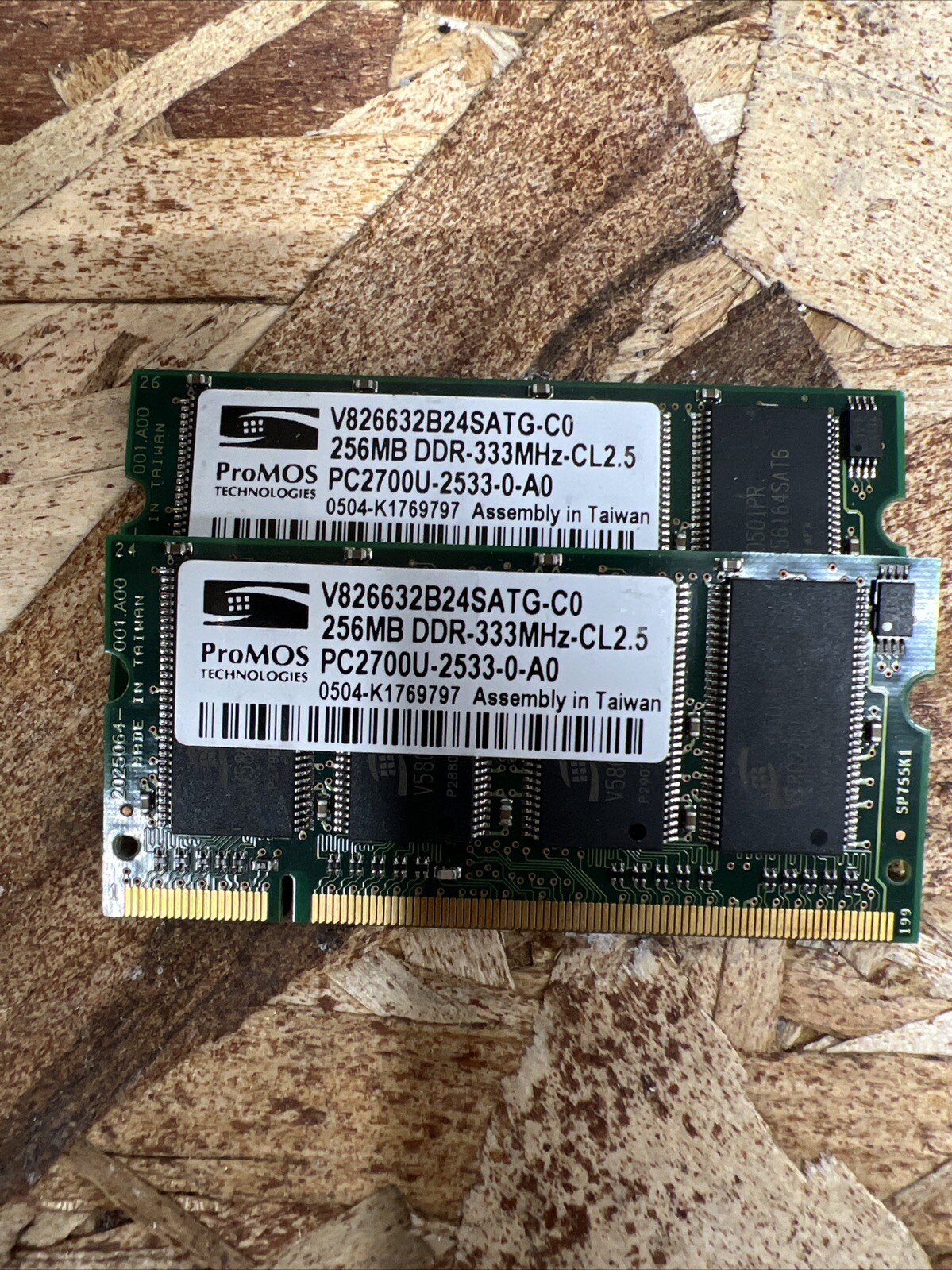 ProMOS Ram 256mb x 2 (512mb) DDR-333-CL2.5 PC2700U Pulled From Working Machine