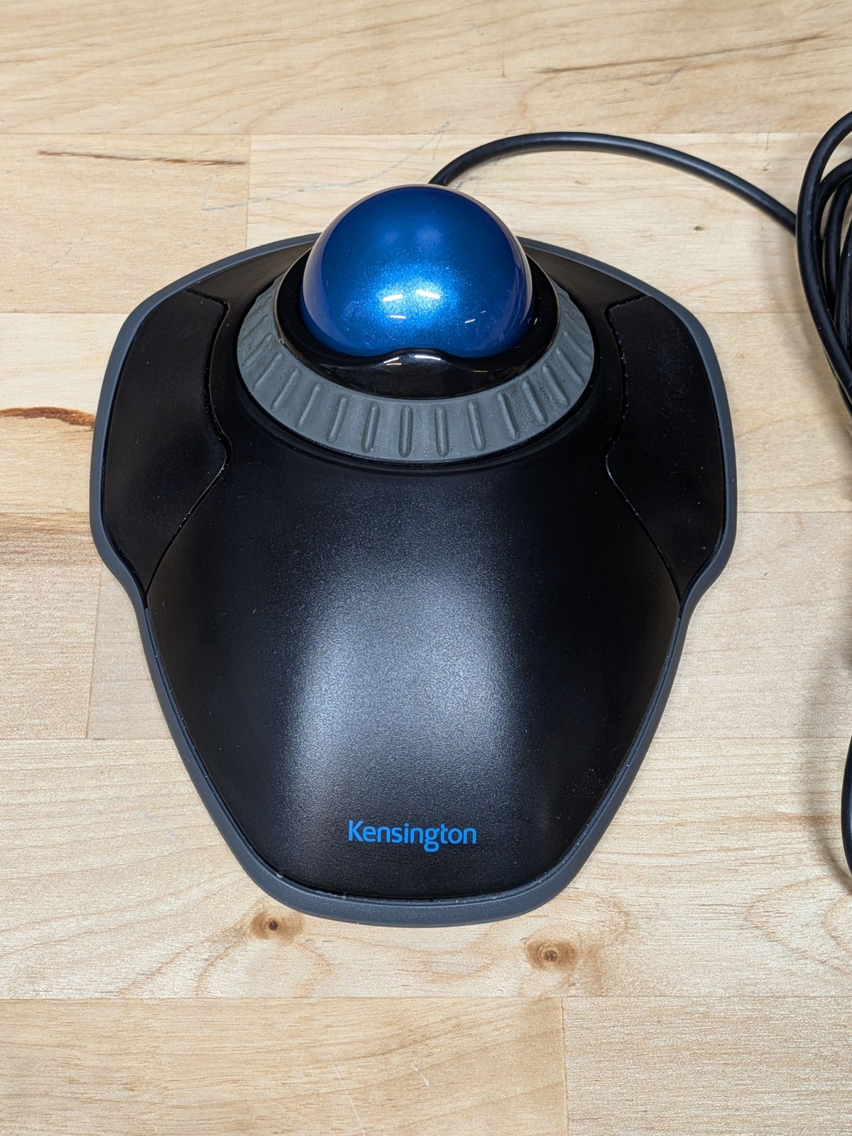 Kensington Orbit Wired Trackball Mouse with Scroll Ring Black/Blue