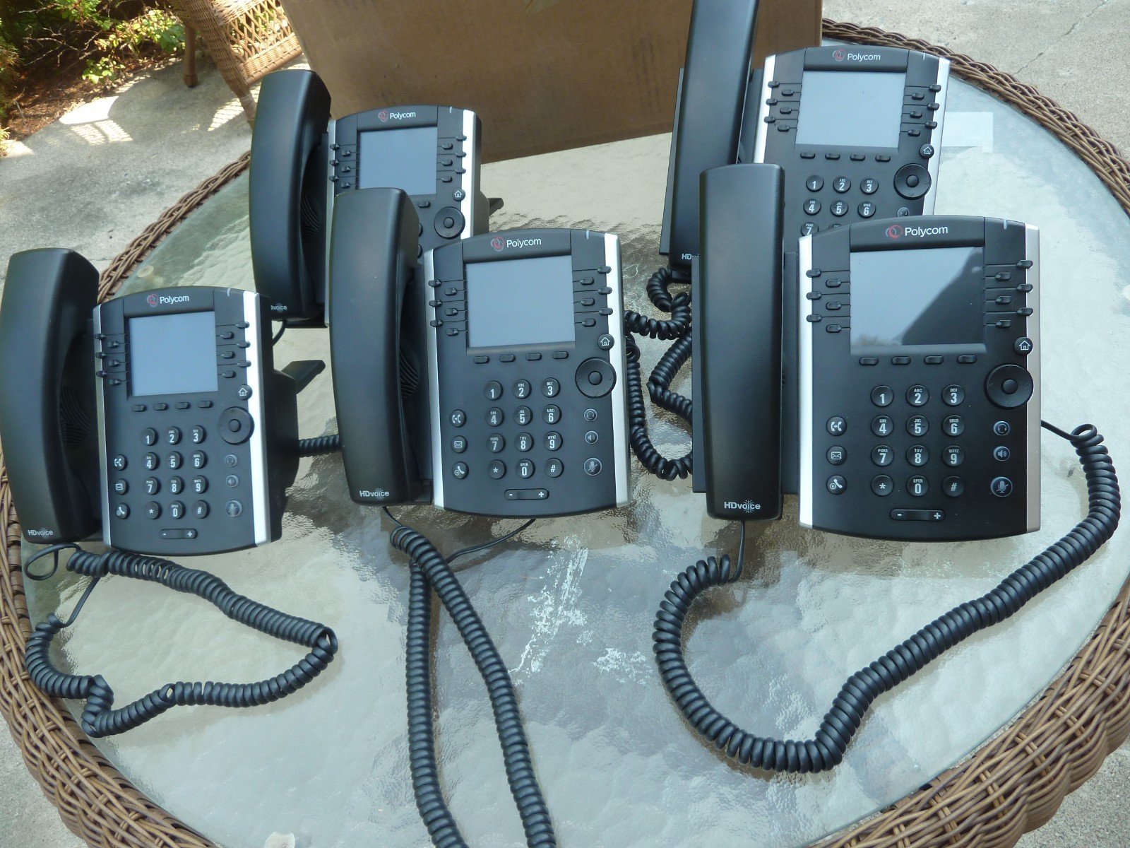 Lot of 5 Polycom VVX 410 IP Phones w/ Stands - CLEAN Telephones