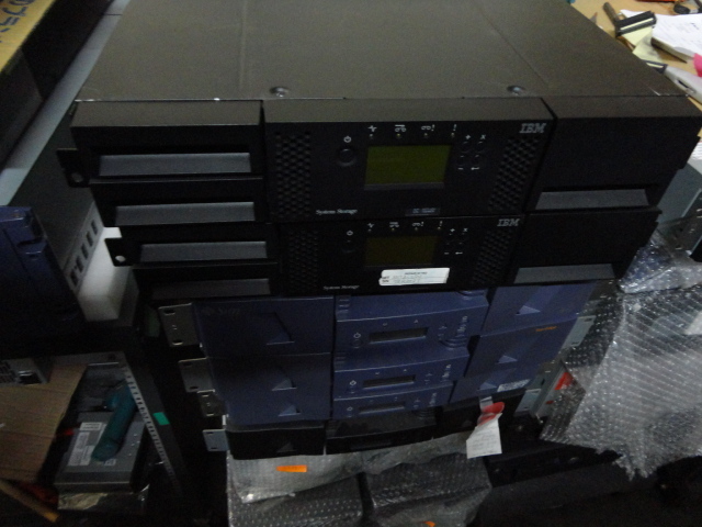 IBM TS3100 LTO Tape Library Enclosure Only 3573-L2U 3573-X2U 3573-2UL No Drive
