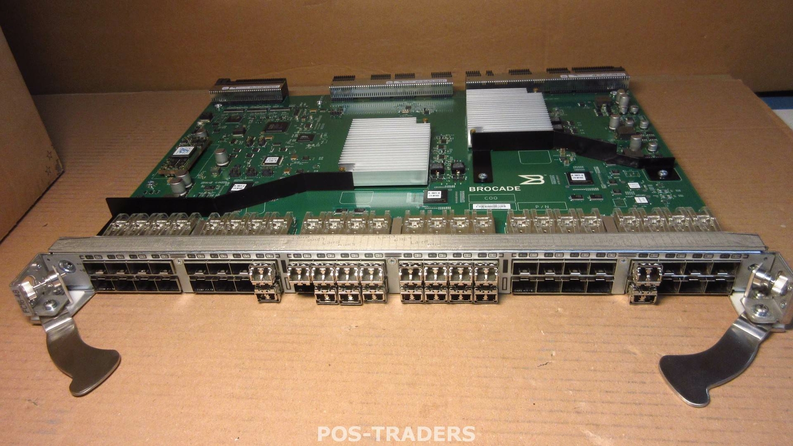 Brocade QK714B 48-Port FC Blade FC16-48 INCL 19X 8GB SFP FROM: HP SN8000B QK710B