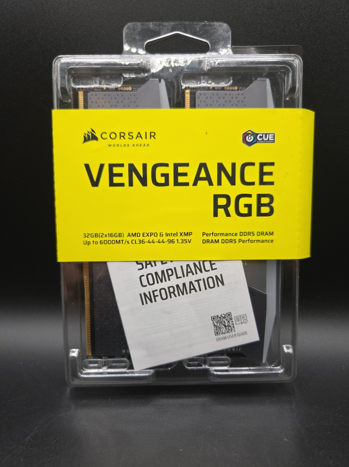 Corsair VENGEANCE RGB 32GB (2x16GB) DDR5-6000  CL36 CMH32GX5M2M6000Z36