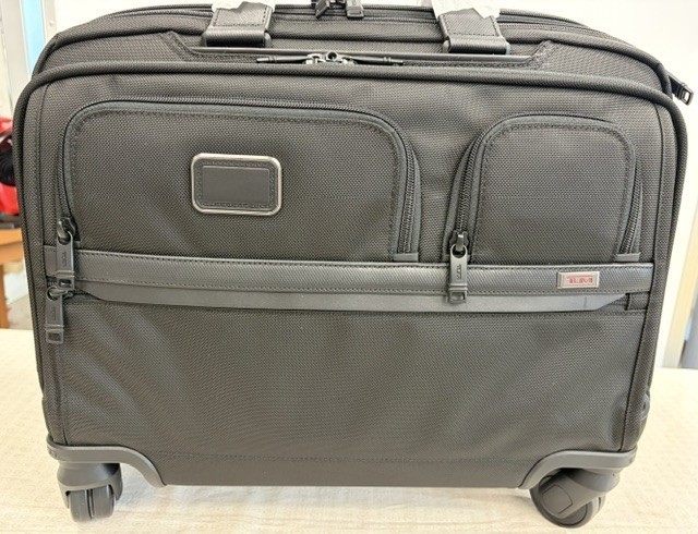 BRAND NEW Tumi Alpha 3 Deluxe 2603627D3, Black