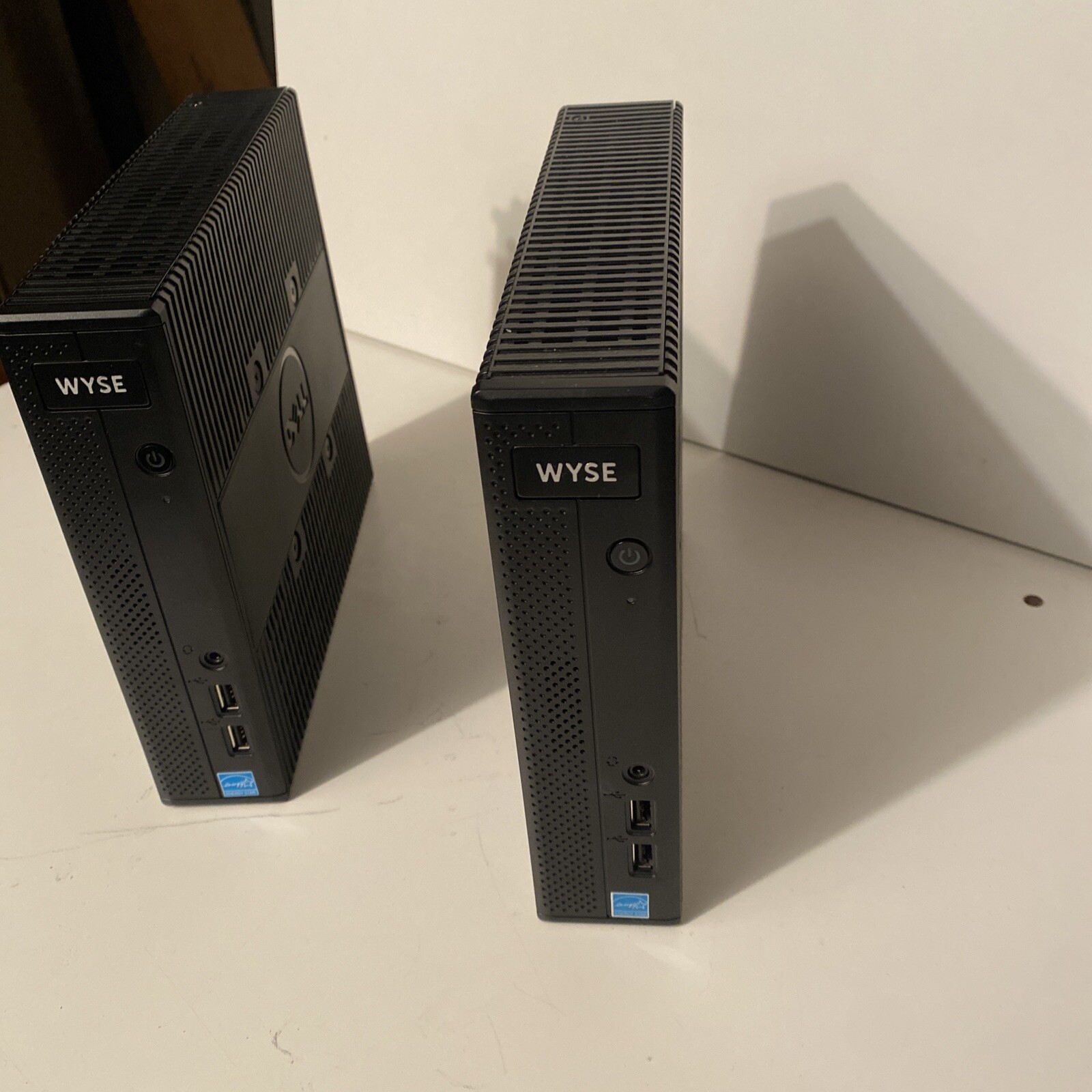 2 Dell DX0D Wyse Thin Client 16GB SSD 4GB 1.40 GHz W/ Power Supply OS windows