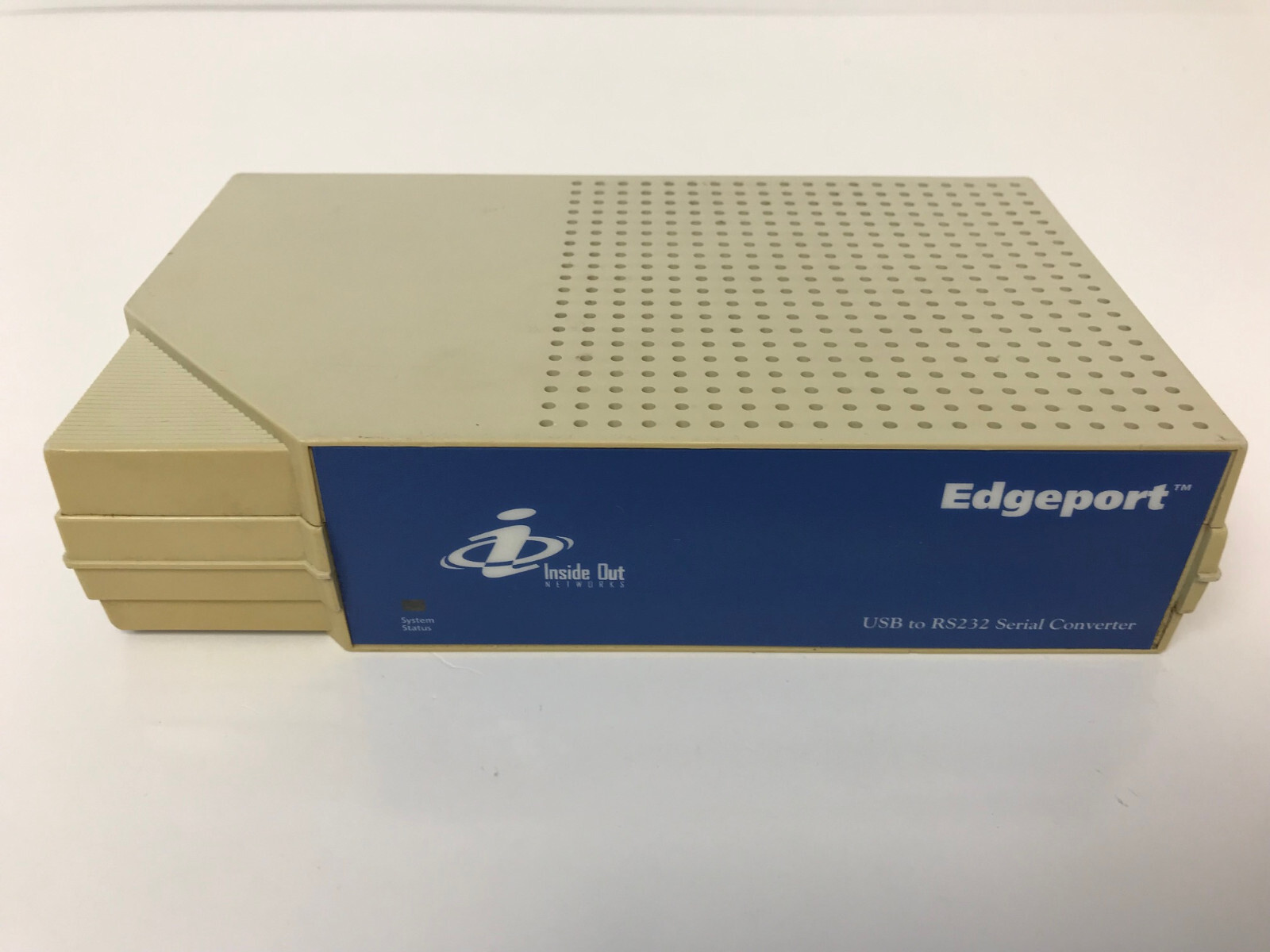 INSIDE OUT NETWORKS 301-1002-08  EDGEPORT/8 USB CONVERTER COVER YELLOWED
