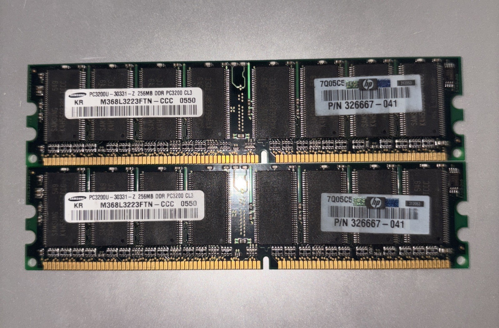 Samsung 512MB 2x256MB DDR 400MHz PC3200 Desktop RAM Matching Pair Non-ECC DIMM
