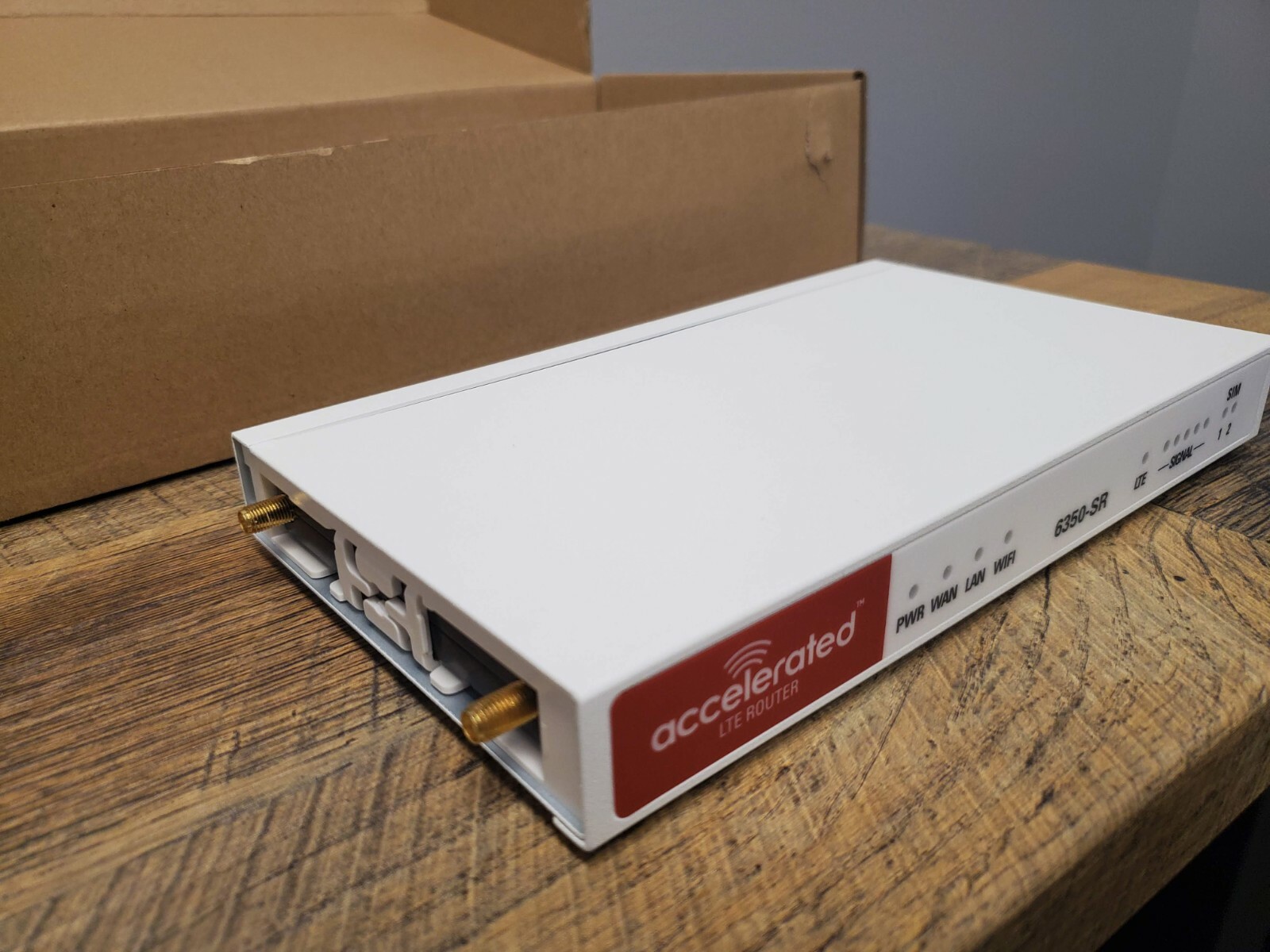 Accelerated / Digi 6350-SR06 LTE Cellular Router Part Number ASN-6350-SR06-GLB