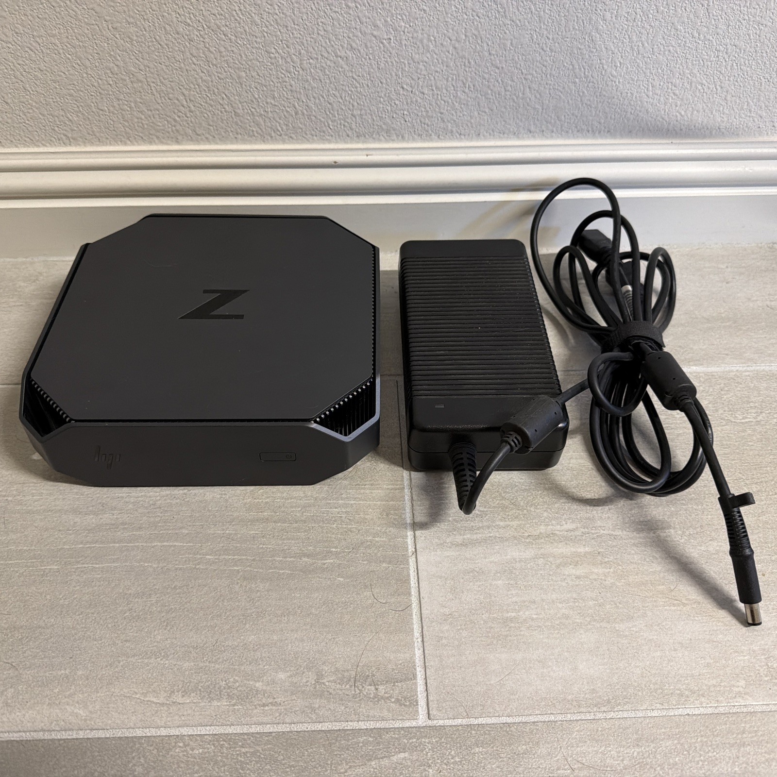 HP Z2 Mini G4 Workstation Mini PC Intel Xeon E-2144G 3.60GHz 32GB RAM 512GB GPU