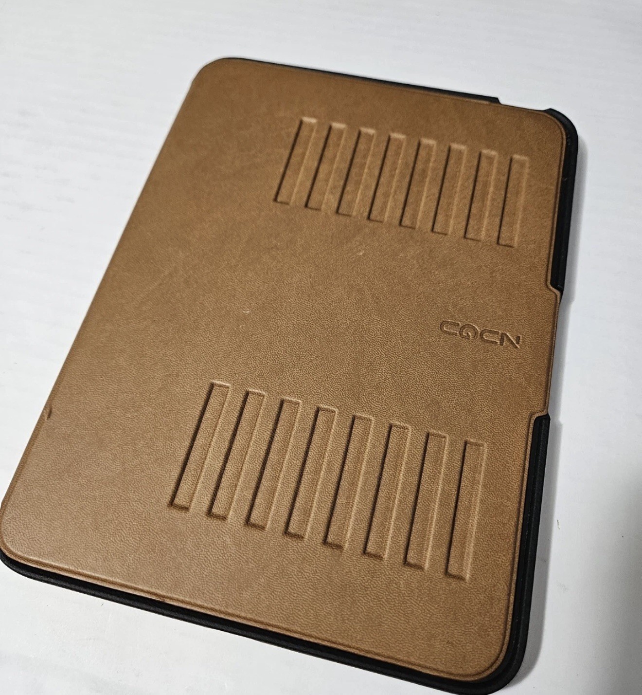 ZUGU Faux Leather iPad Air 4th Gen Case Folding Folio Case Integrated Stand 