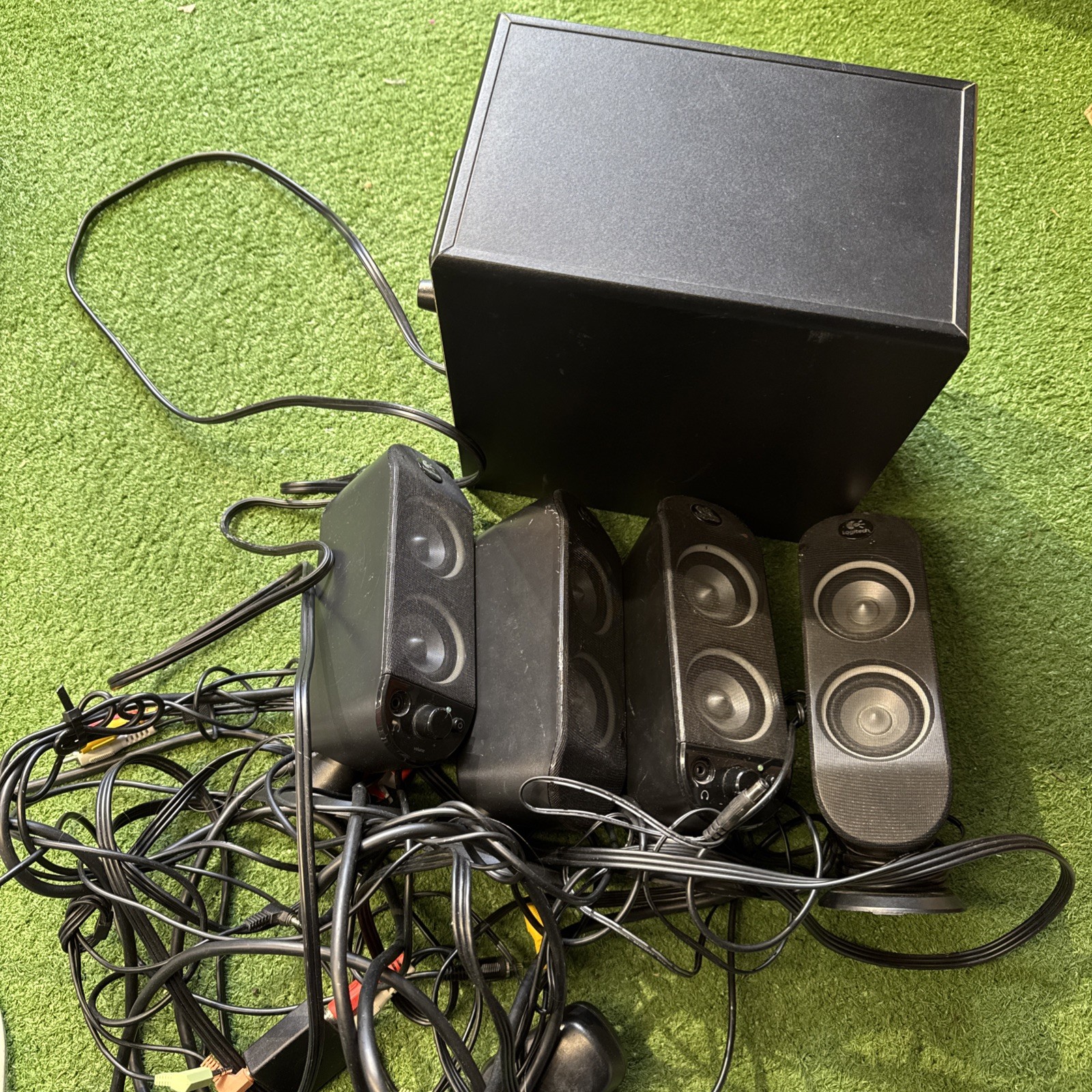 Logitech X-230 Subwoofer With 4 Logitech Speakers And Cables NICE AUDIO SETUP