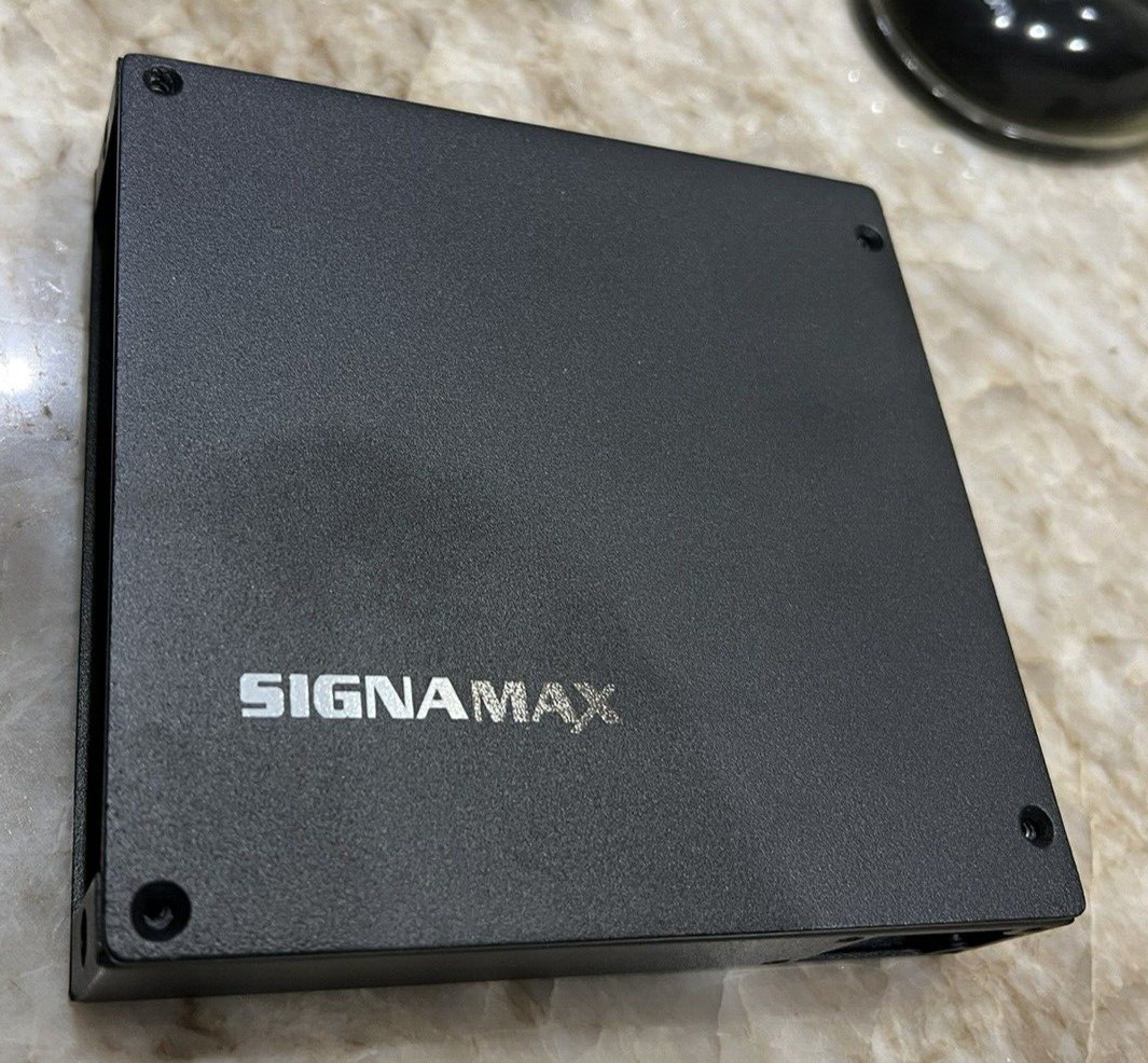 Signamax Black Fiber Optic Distribution Box hinged cover OFDB-01DR, OFDB