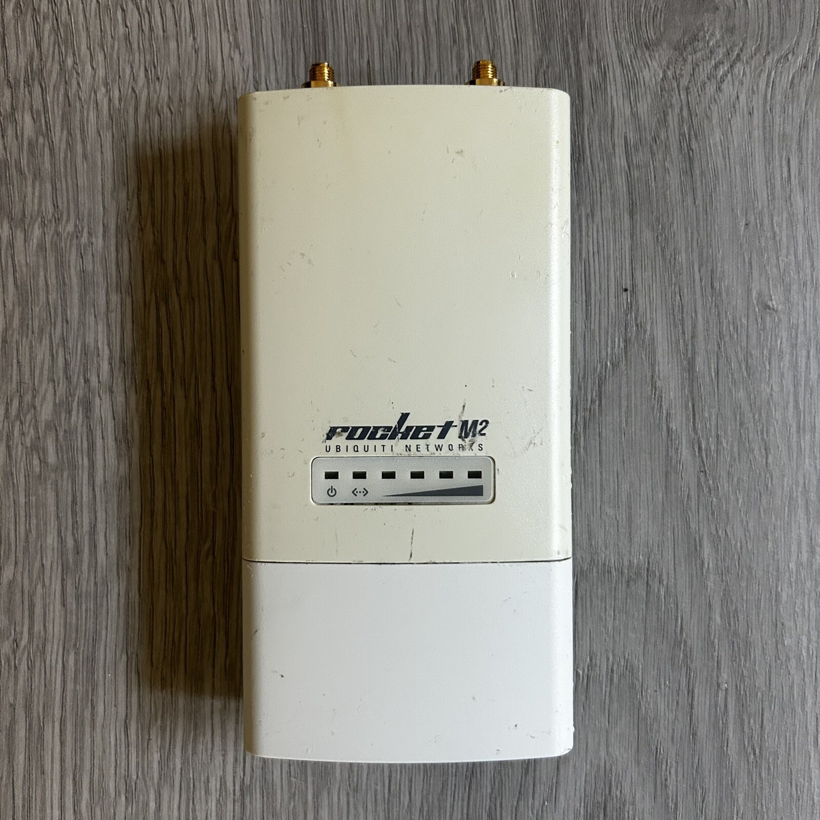 Ubiquiti Rocket M2 (ROCKETM2) airMAX 2.4GHz Wireless International Worldwide