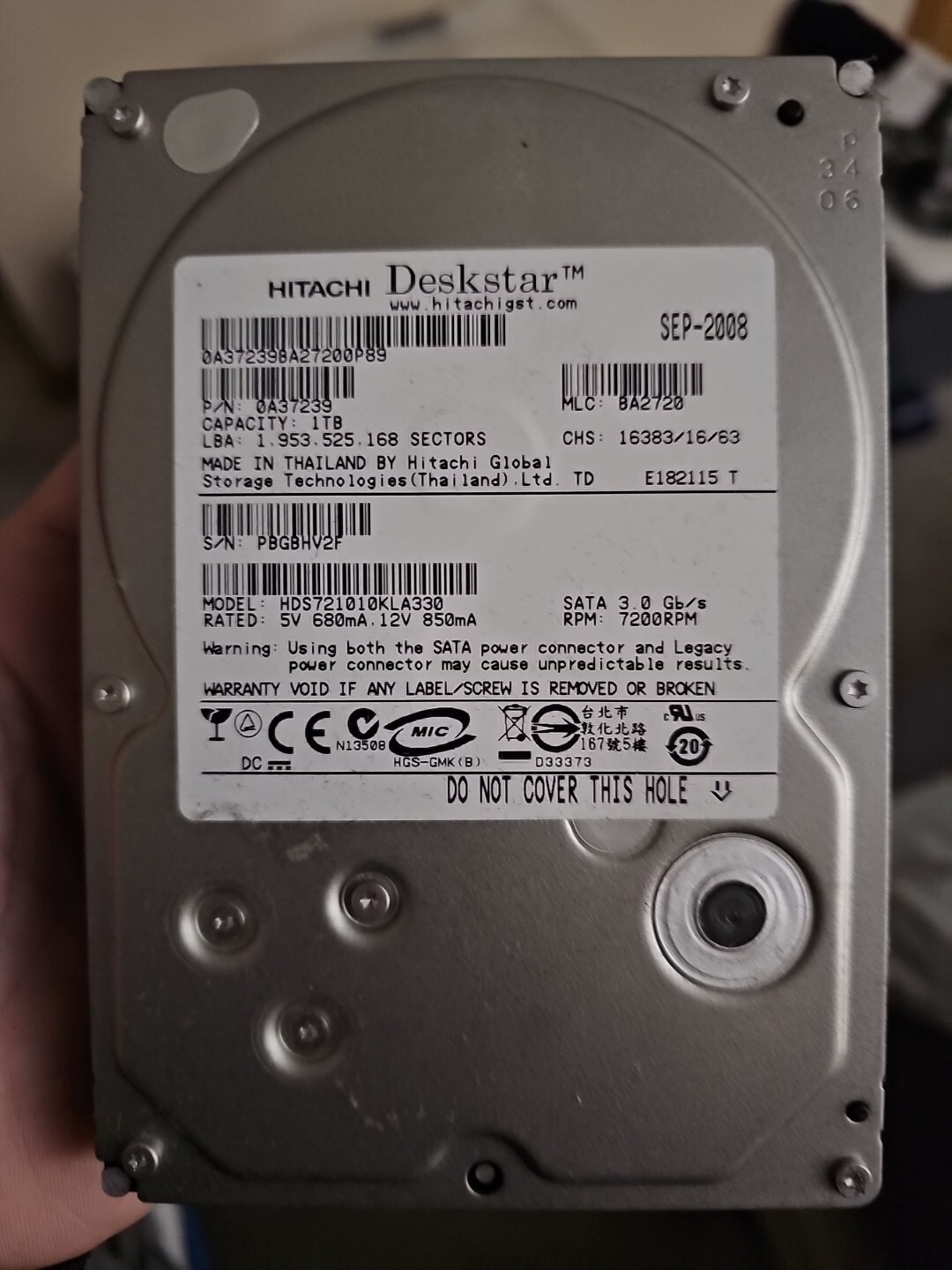 1TB SATA 7200 RPM Hard Drive 0A35155 HDS721010KLA330 