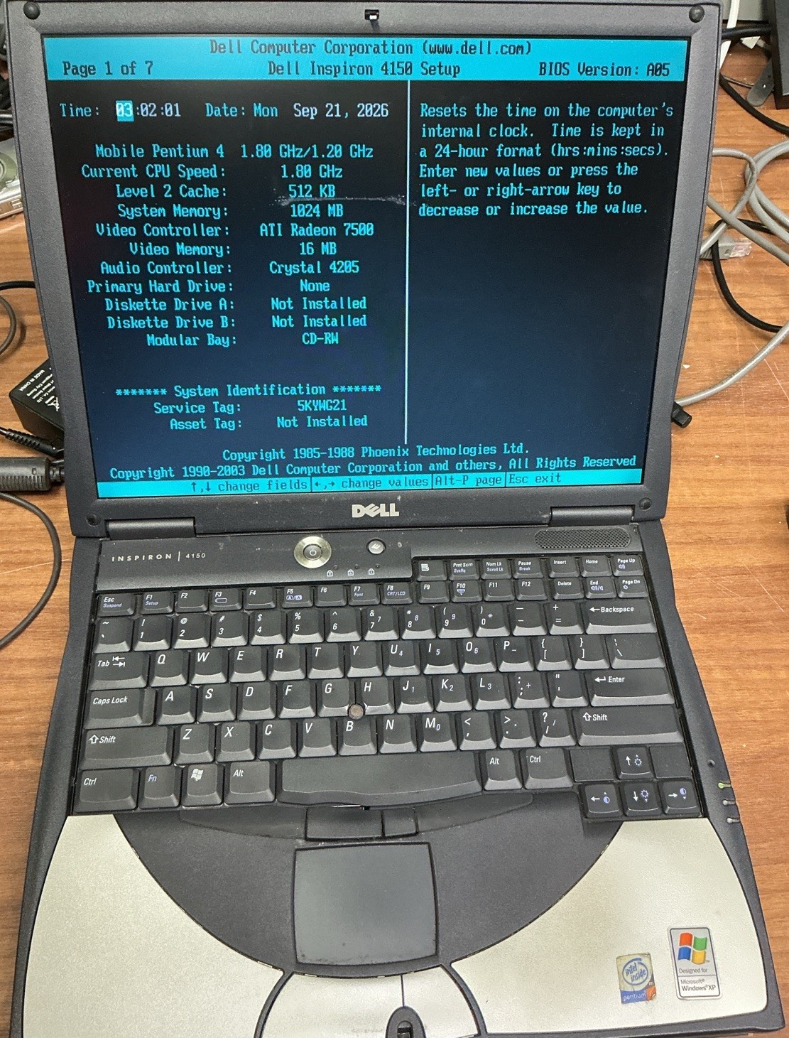 VINTAGE-Dell Inspiron 4150 Laptop 14" Pentium 4- BOOTs/NO HDD/NO CORD