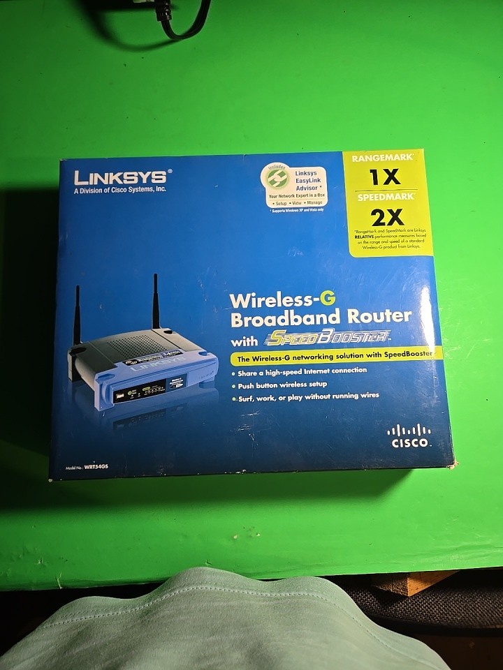 Linksys WRT54GS 54 Mbps 4-Port 10/100 Wireless G Router