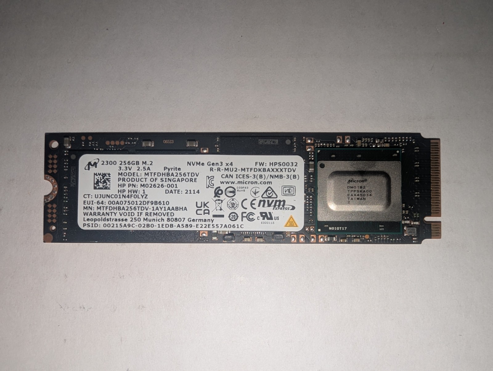 Micron 2300 MTFDHBA256TDV 256 GB PCIe Gen3 80mm SSD - M02626-001
