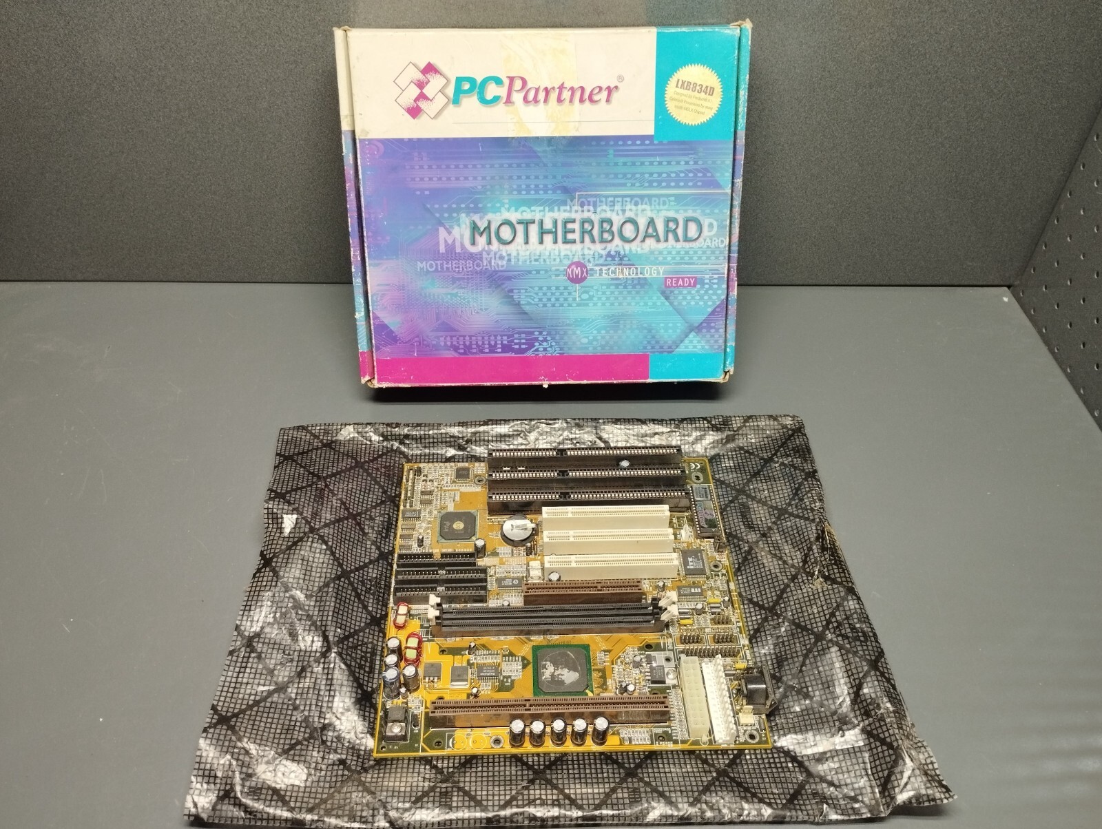 Vintage Brand new old stock PCPartner LXB834D Slot 1 Motherboard