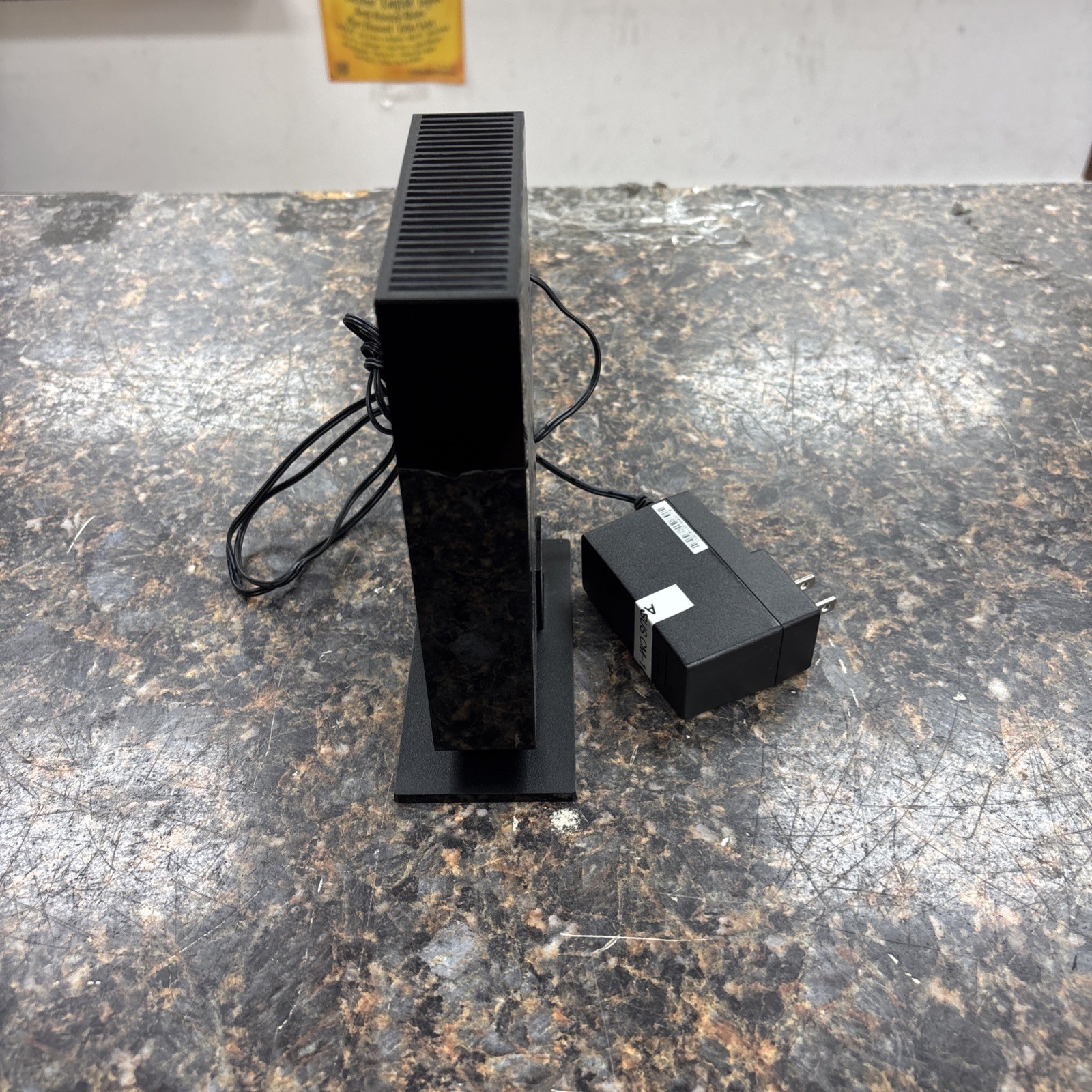 Asus CM-16 DOCSIS 3.0 Cable Modem Gigabit LAN