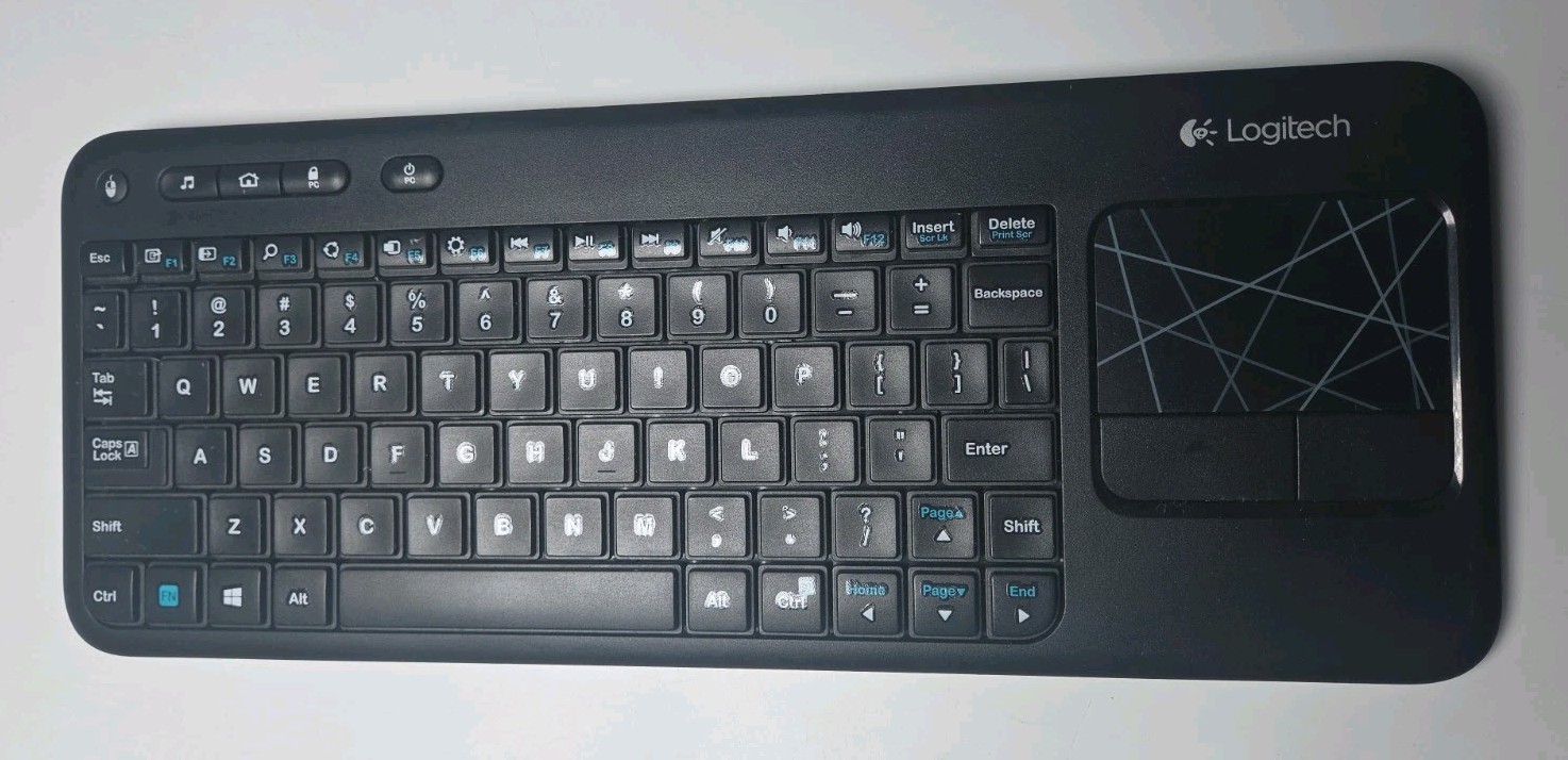 Logitech K400r Wireless Touch Pad Keyboard with Dongle Receiver Black