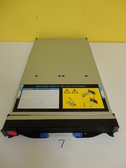 IBM center Blade Server Dual LS20 Dual Processor 4GB RAM 2 x 73.4GB HD #7 used