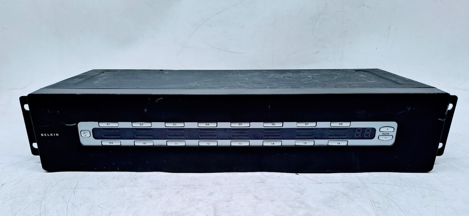 Belkin OmniView Pro 2 F1DA116T 16-Port KVM Switch