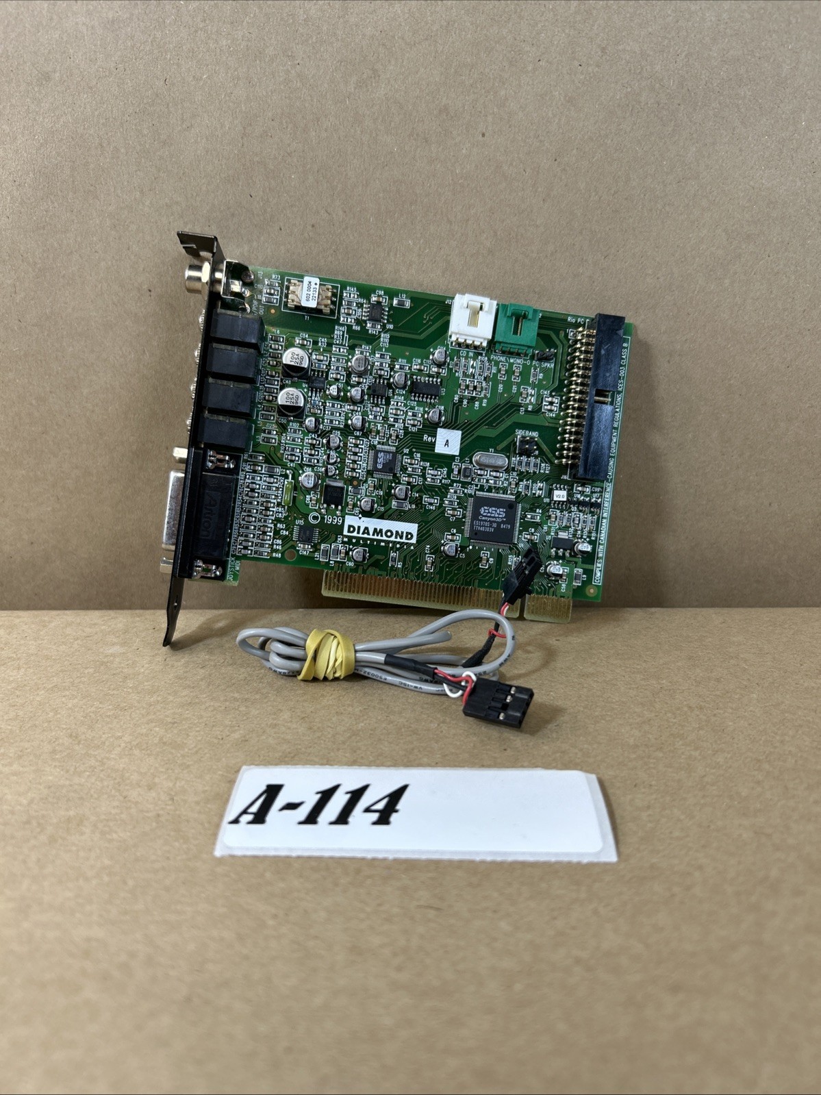 Diamond Multimedia Monster Sound MX400 PCI S5 5-port Sound/Audio Card