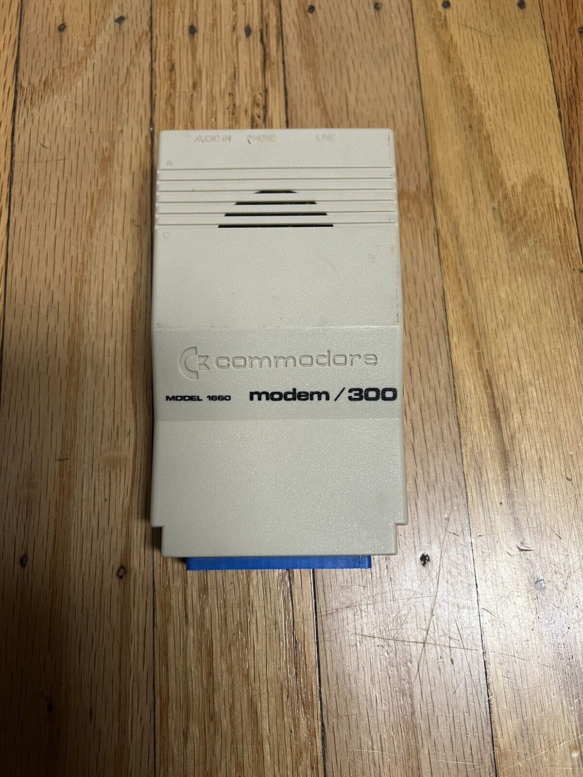 Commodore Modem 300 For Vic-20, 64, SX-64, 128 no software