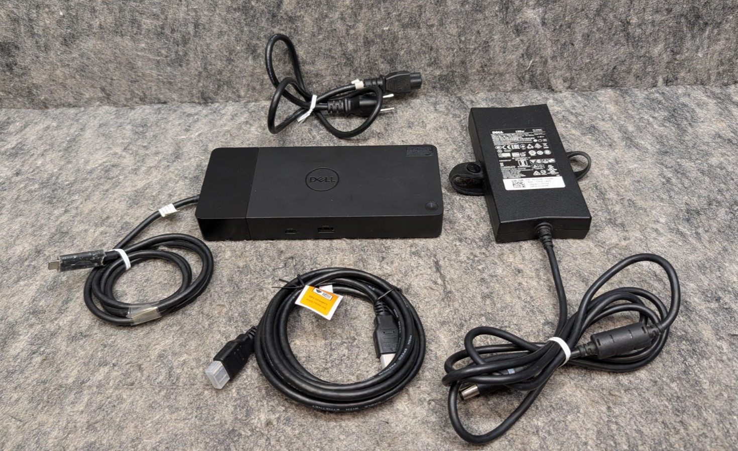 Dell USB Type-C Docking Station WD19-S (K20A001)  w/ 130W Power Adapter - Tested