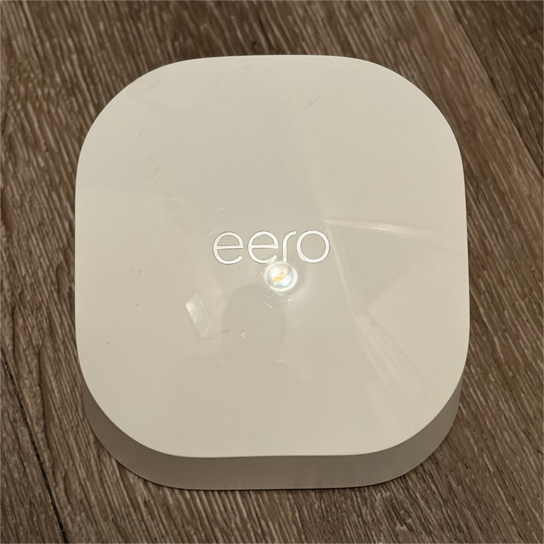 eero eero 6 Dual-Band Wi-Fi Router 1200 Mbps 2x Gigabit Ethernet White