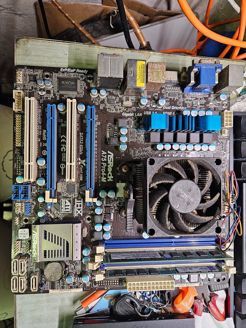 For ASRock A75 PRO4-M Socket FM1 DDR3 Motherboard Tested