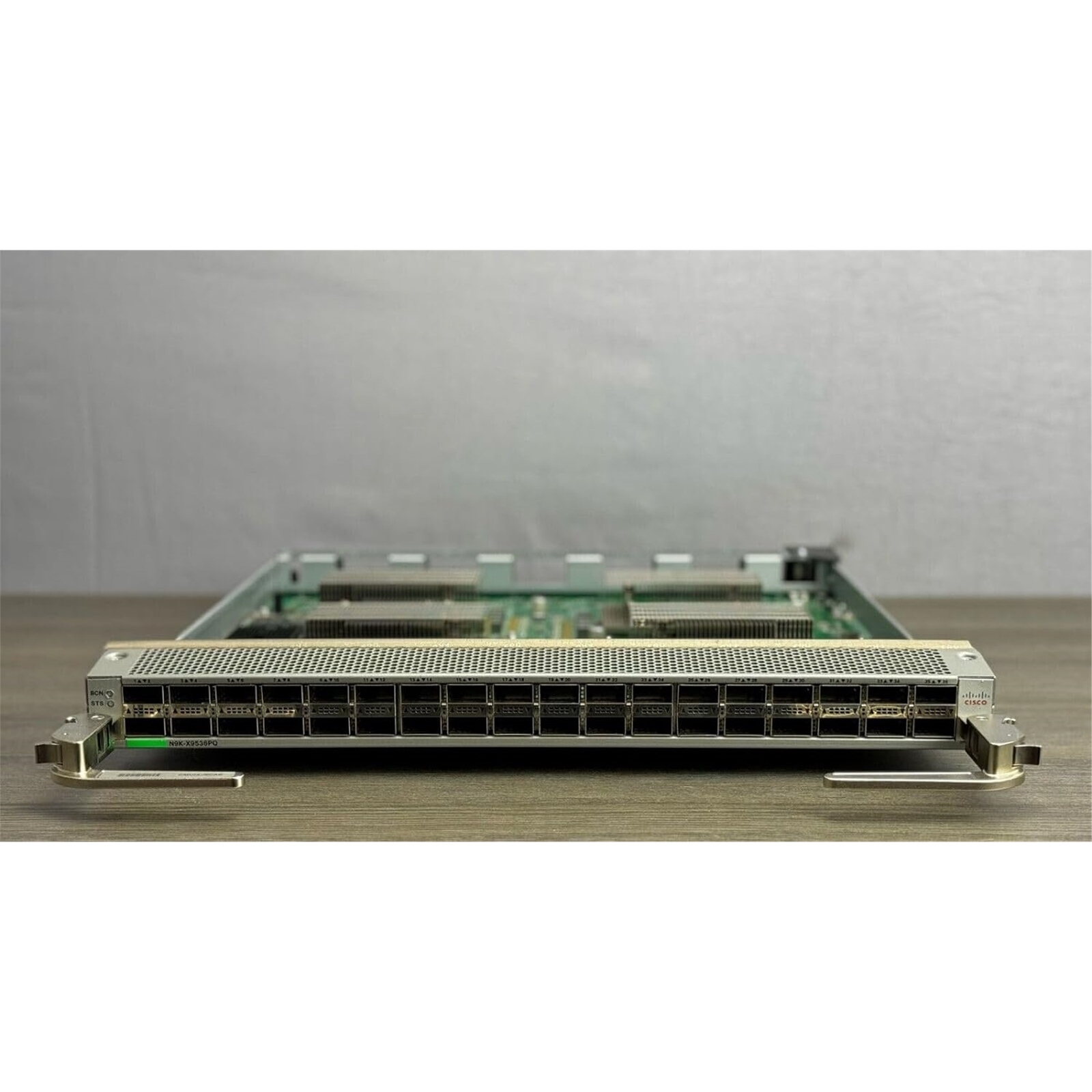 CISCO N9K-X9536PQ Nexus 9500 linecard. VxLAN Routing. 36p 40G QSFP.