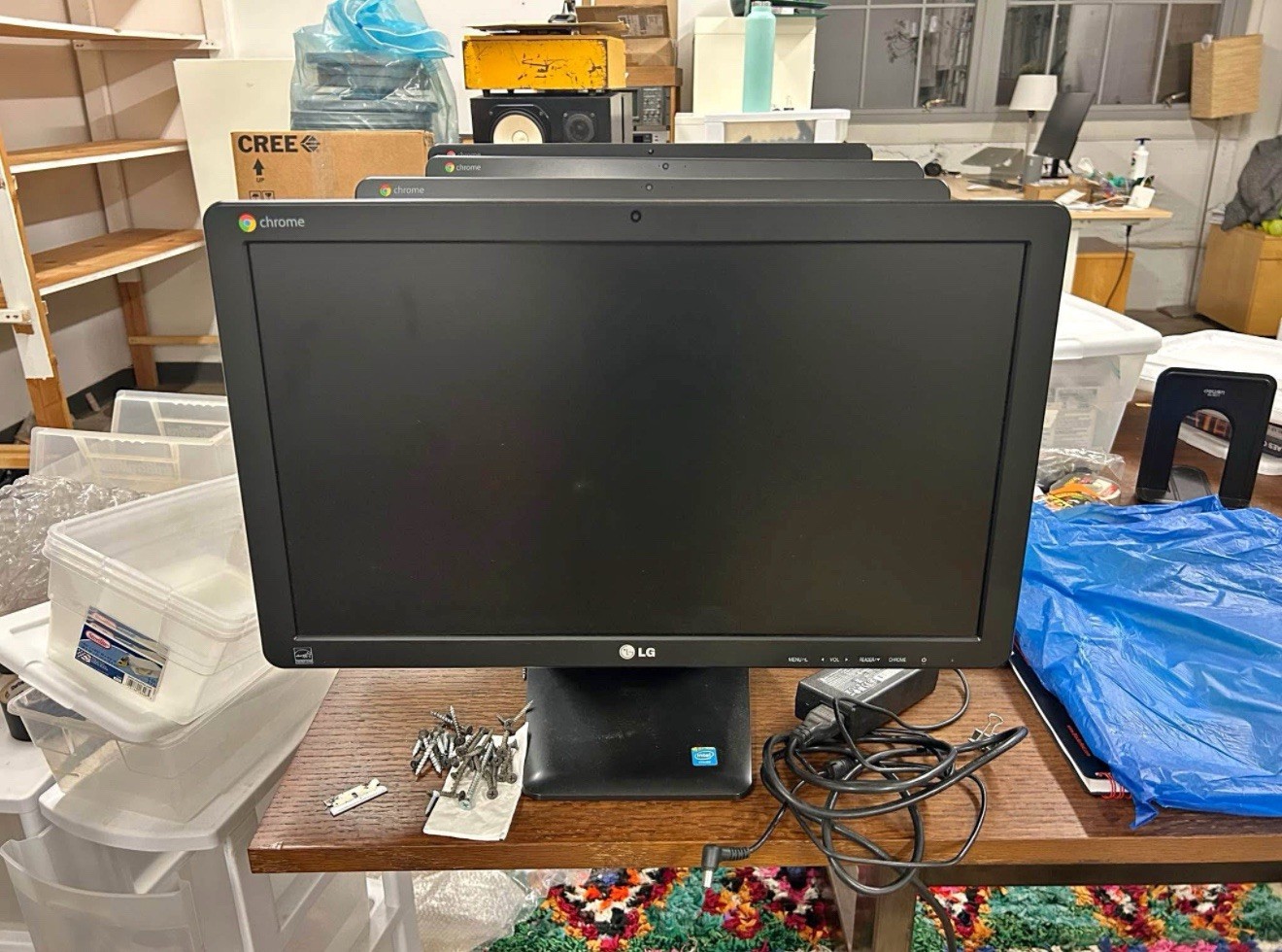 LG Chrome LG 22CV241 21.5" All in One Computer