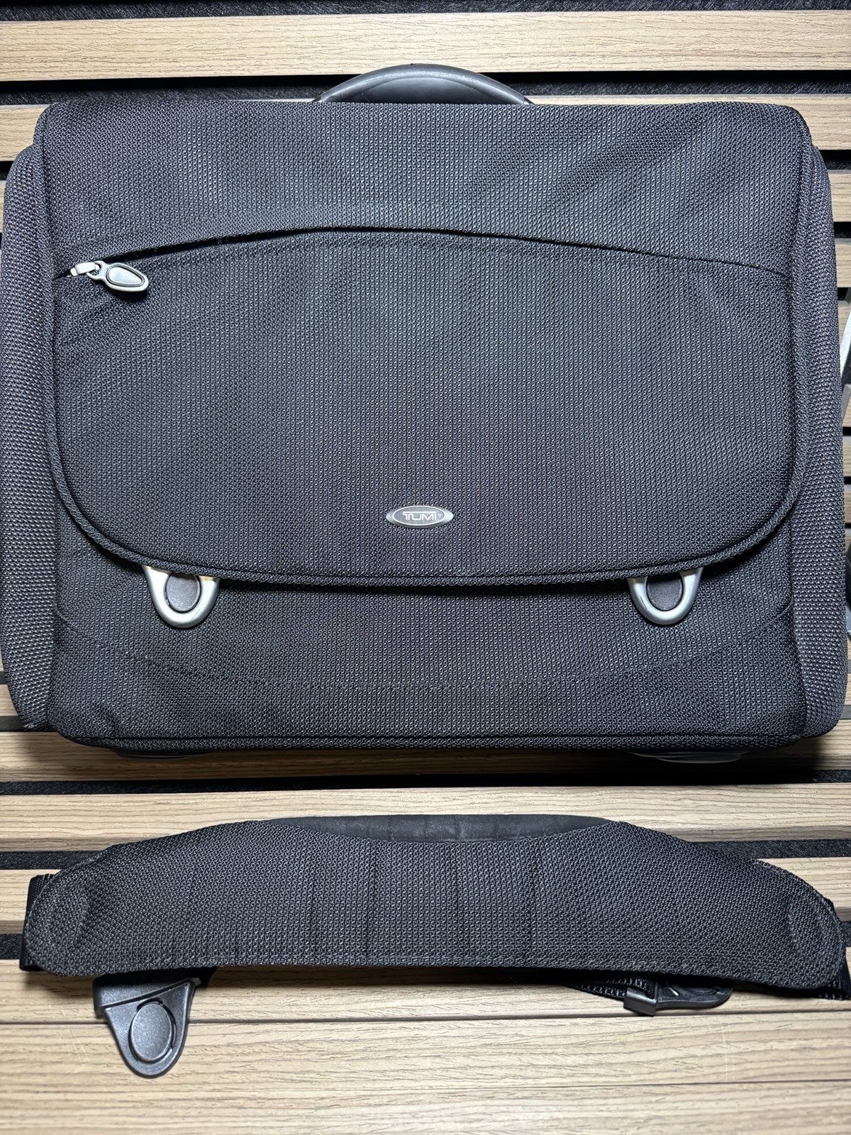 Tumi T3 FLIP FLAP BRIEF Laptop Computer Briefcase Messenger Bag 6401STE