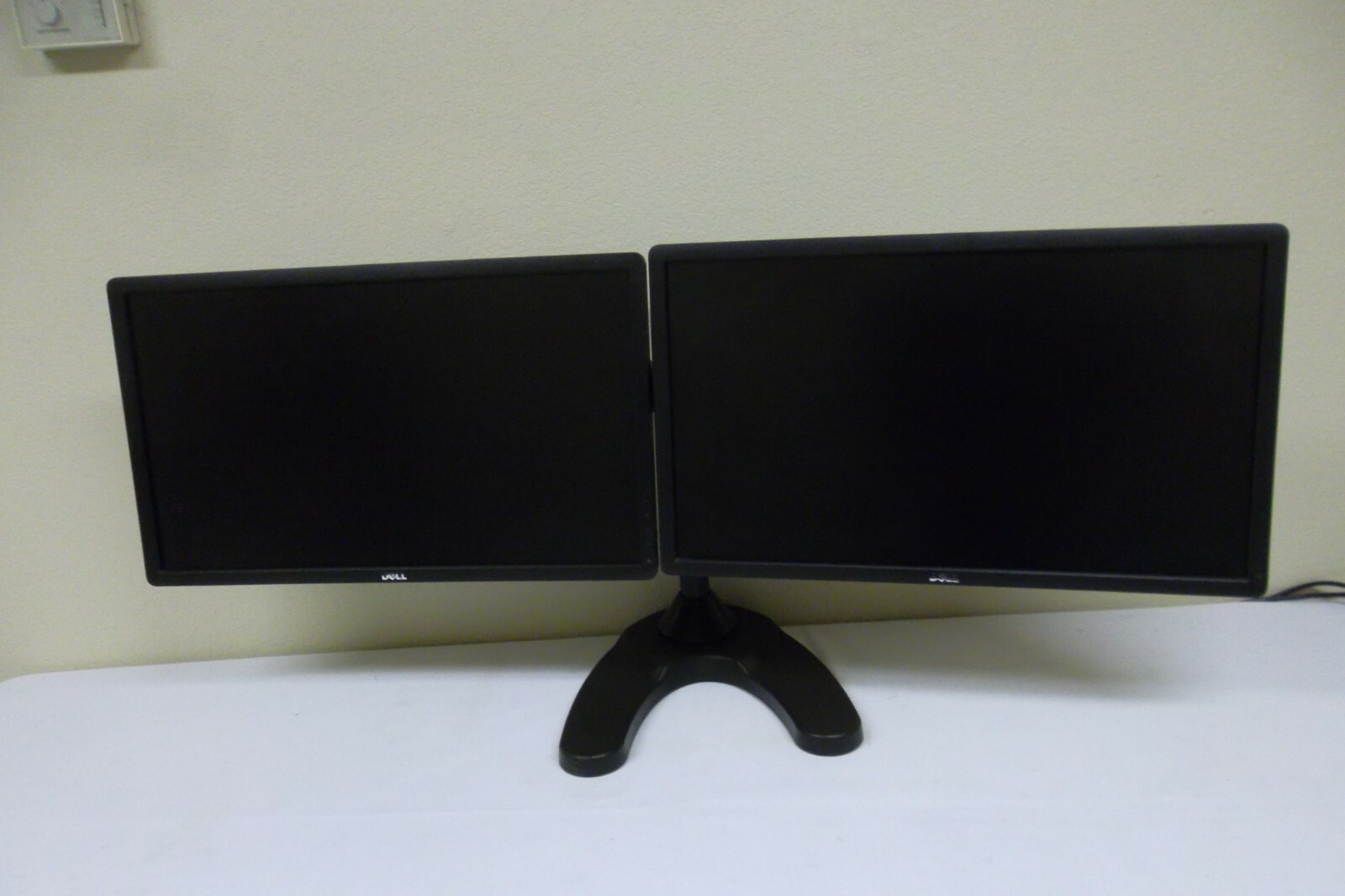 LOT-2 Dell P2412H LED Monitor 24" 1080p 2-Port USB DVI VGA w/Stand P2412Hb KG49T