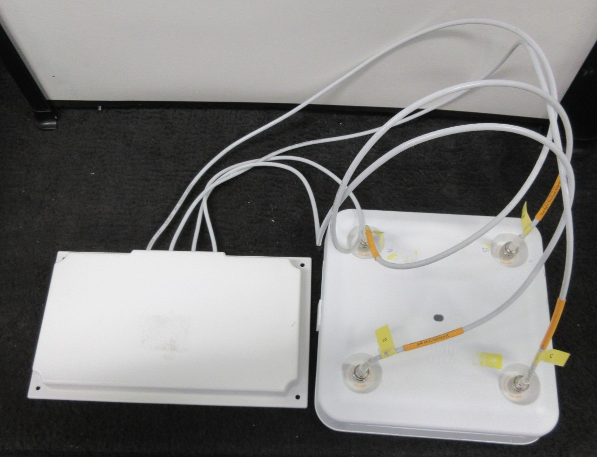 Cisco AIR-AP3802E-B-K9 w/ AIR-ANT2566P4W-R Antenna