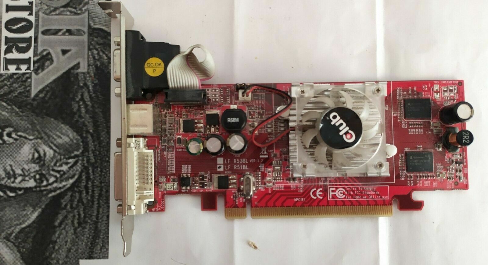 CLUB3D CGAX-1556A Graphics Card Radeon X1550 GDDR2 256MB - 64BIT PCI