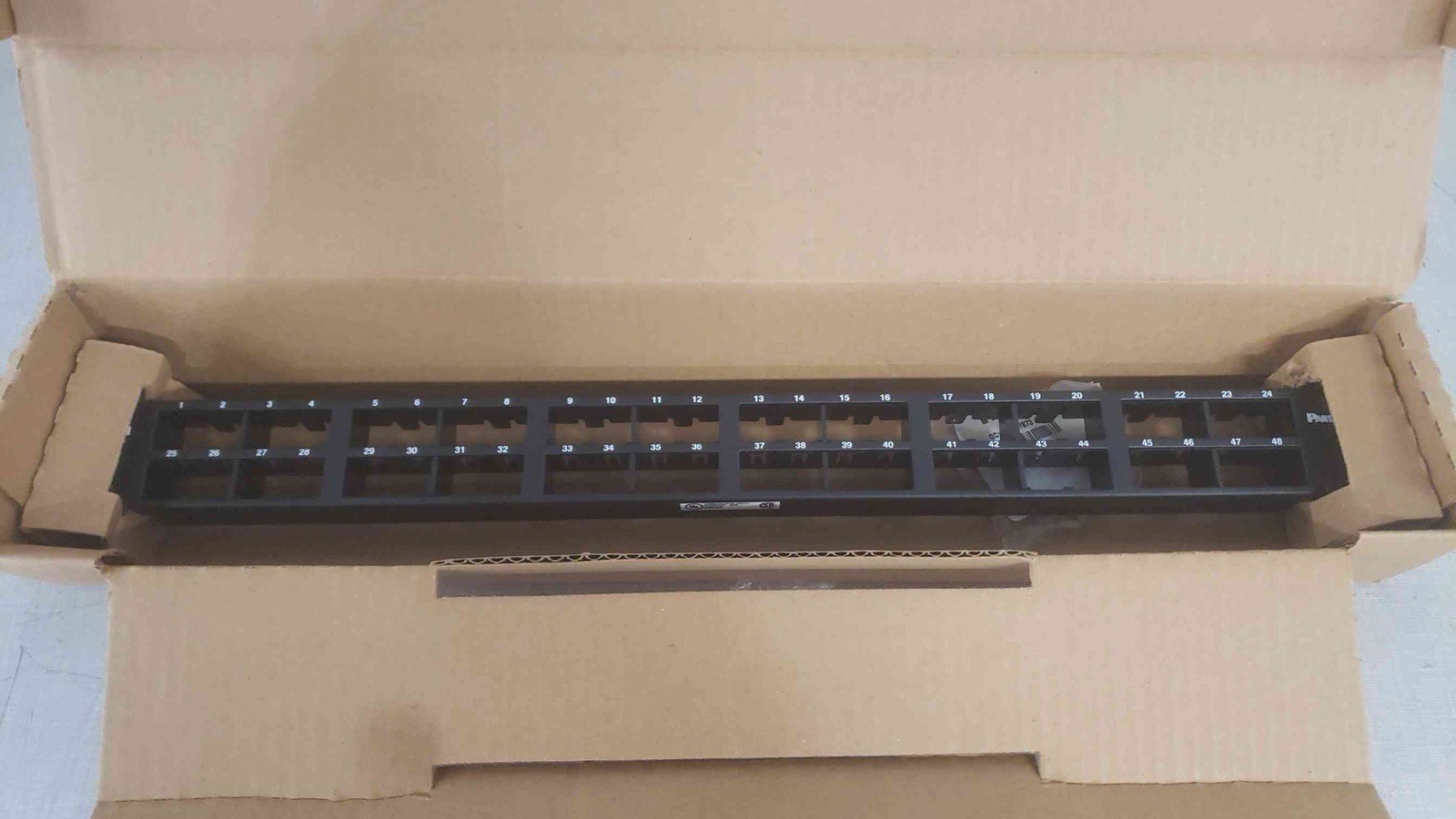 Panduit Mini-com 48 Port Network Patch Panel - 48 X Rj-45 CPP48HDWBLY