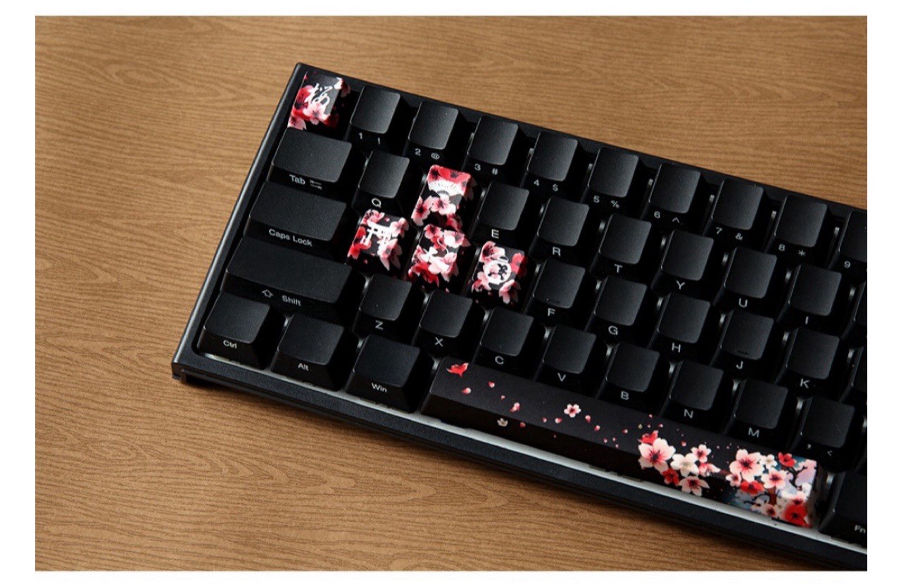 Traitors Sakura Kuro Keycap Set PBT Cherry Profile Artisan Custom Limited Japan