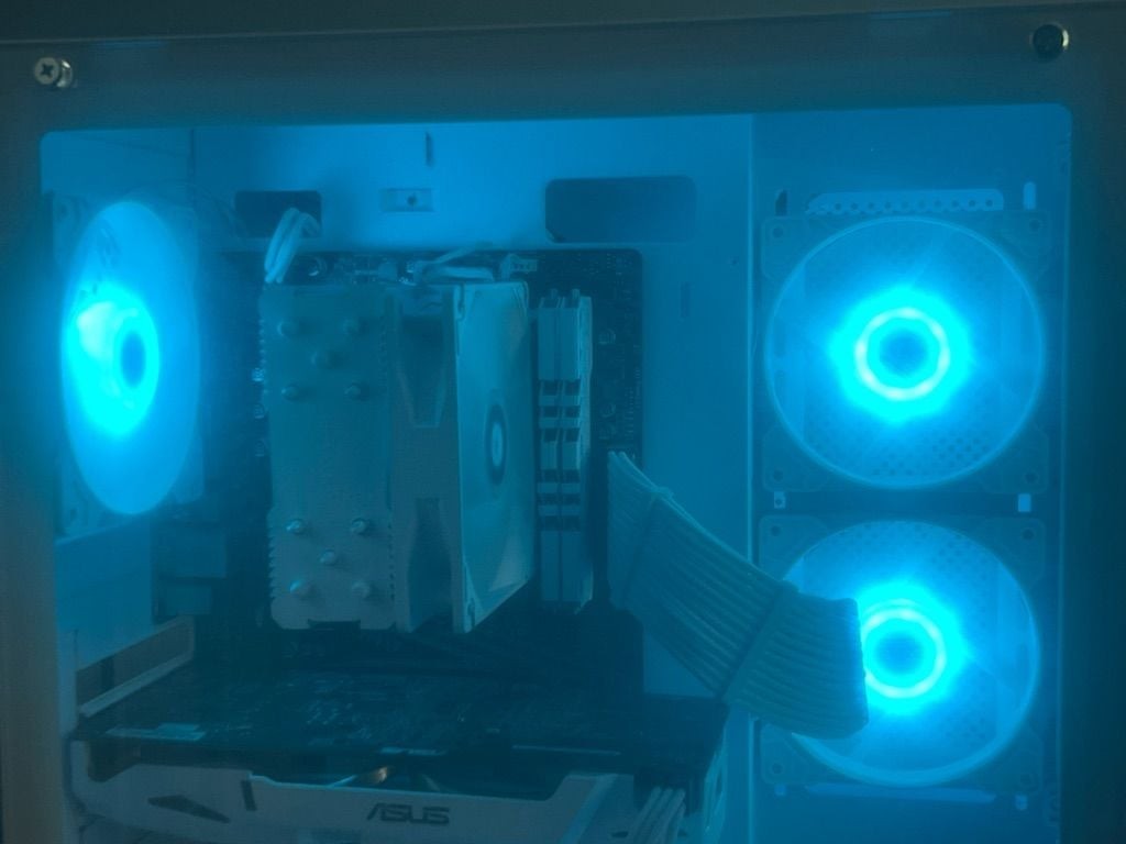 🤍🤍Custom White Gaming PC with ASUS Graphics Card and RGB Cooling🤍🤍