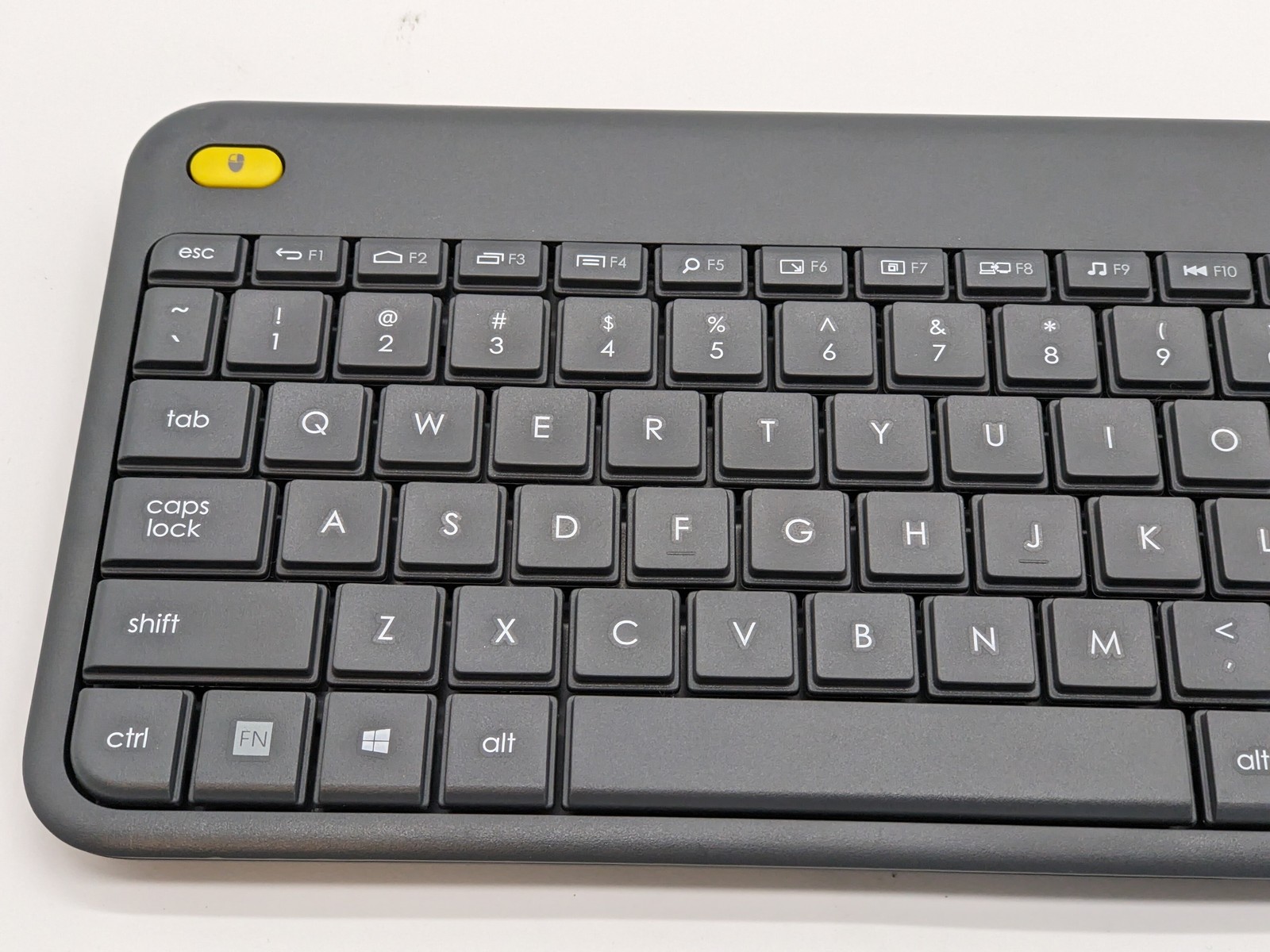 Logitech K400 Plus Wireless Keyboard for PC/TV/Laptop w/Touchpad NO Receiver