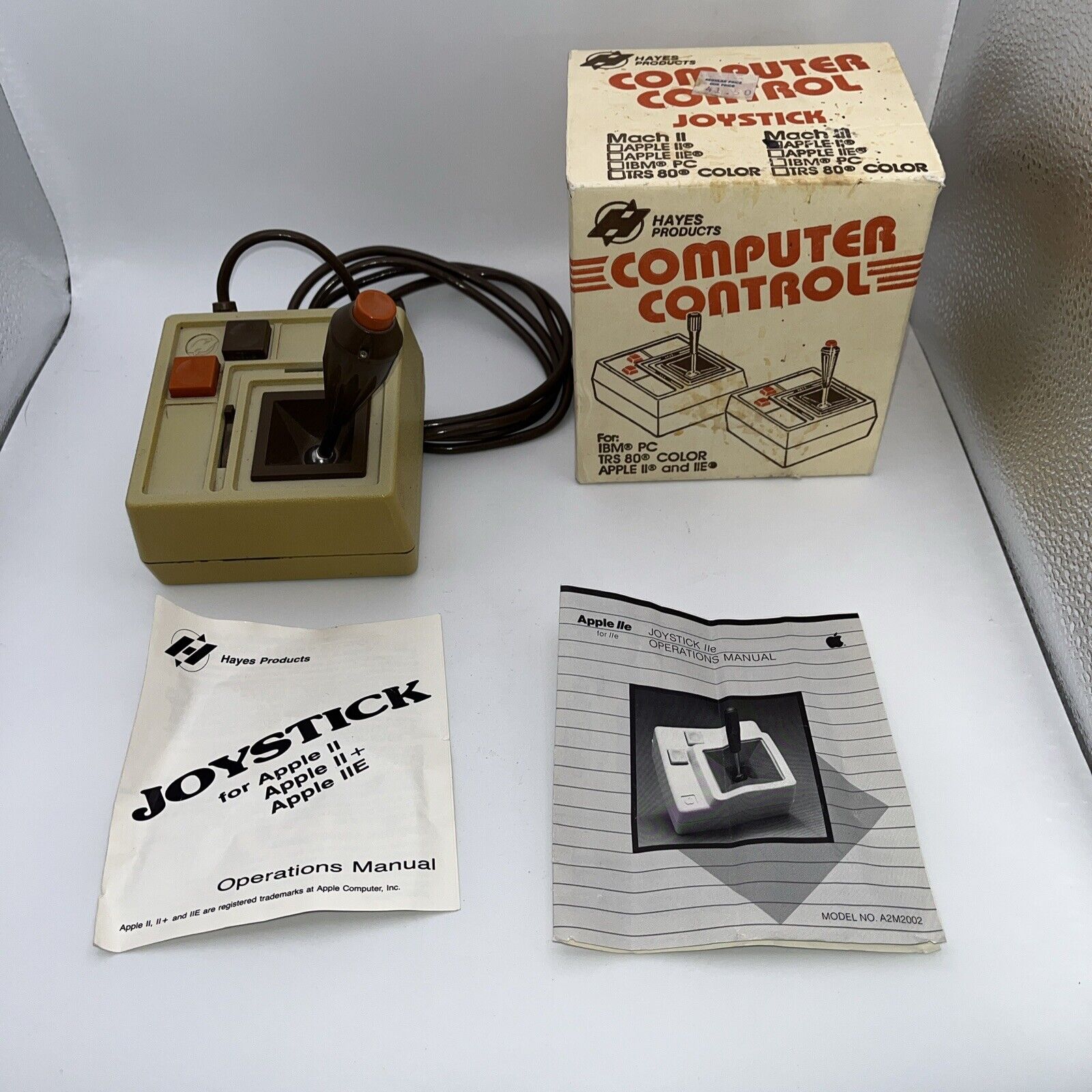 Vintage Apple 2 Hayes MACH III Analog Joystick Great Condition w/ Box Untested